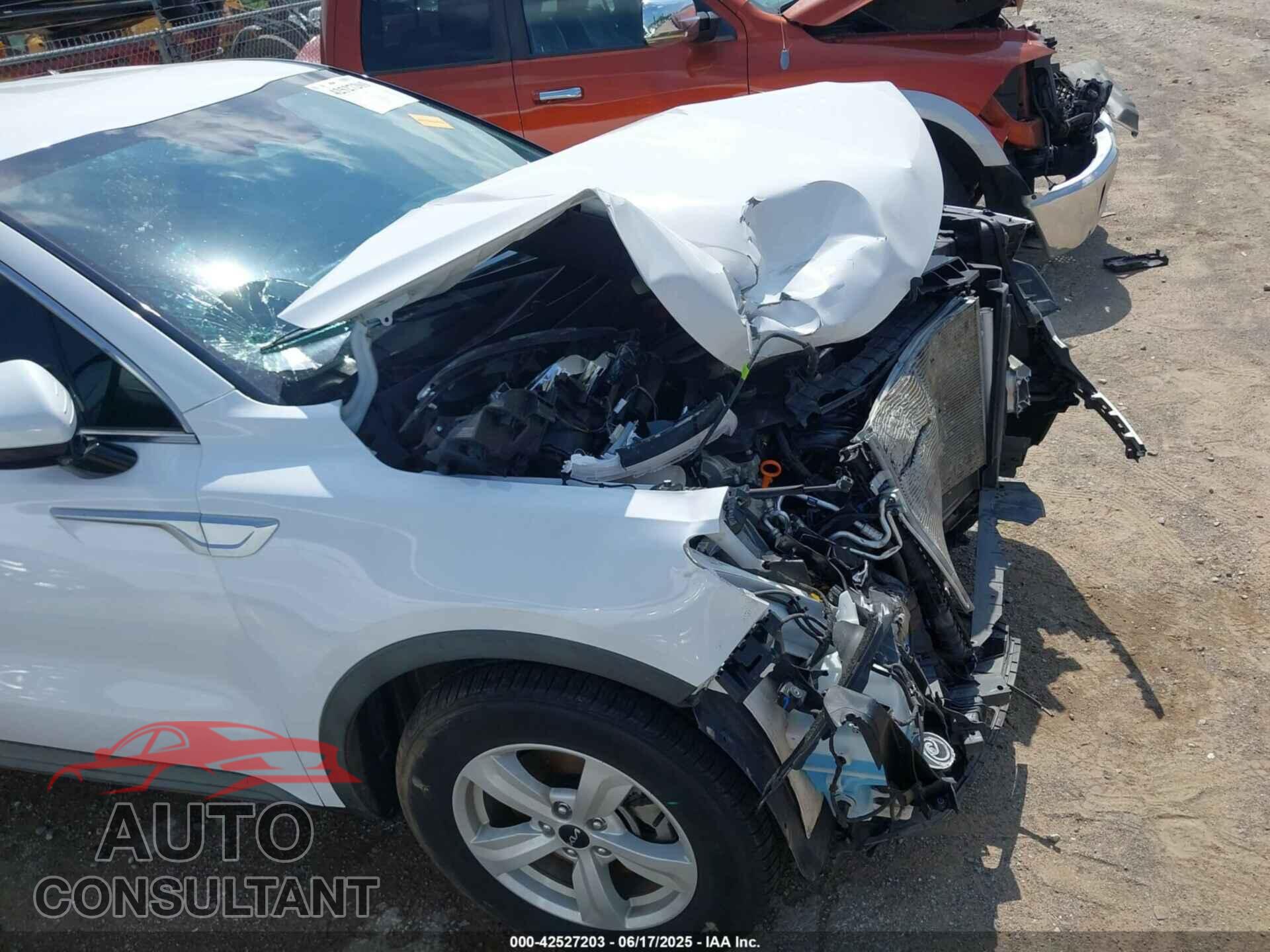 KIA SORENTO 2023 - 5XYRG4LC8PG192496