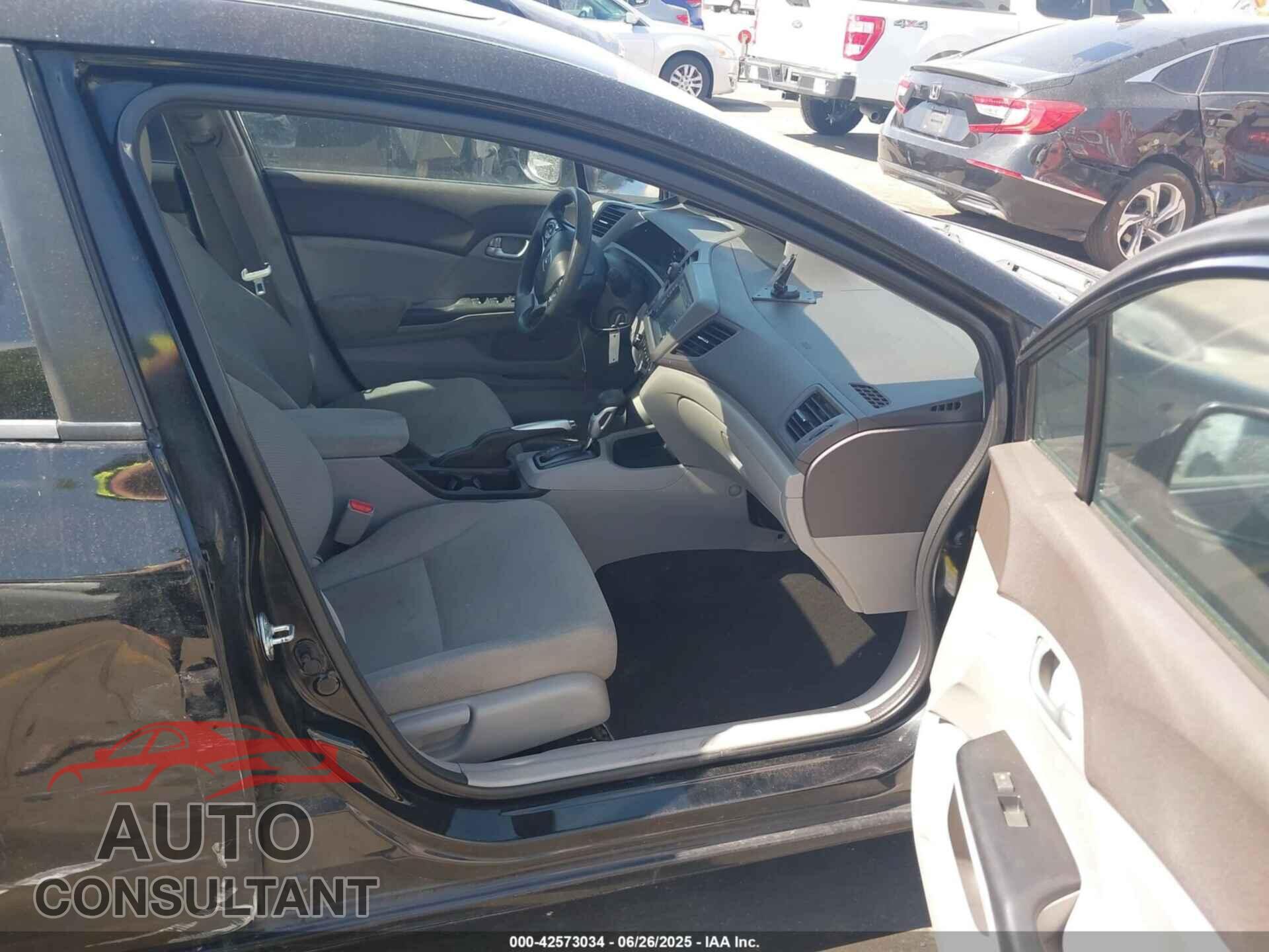 HONDA CIVIC 2012 - 2HGFB2F85CH521973