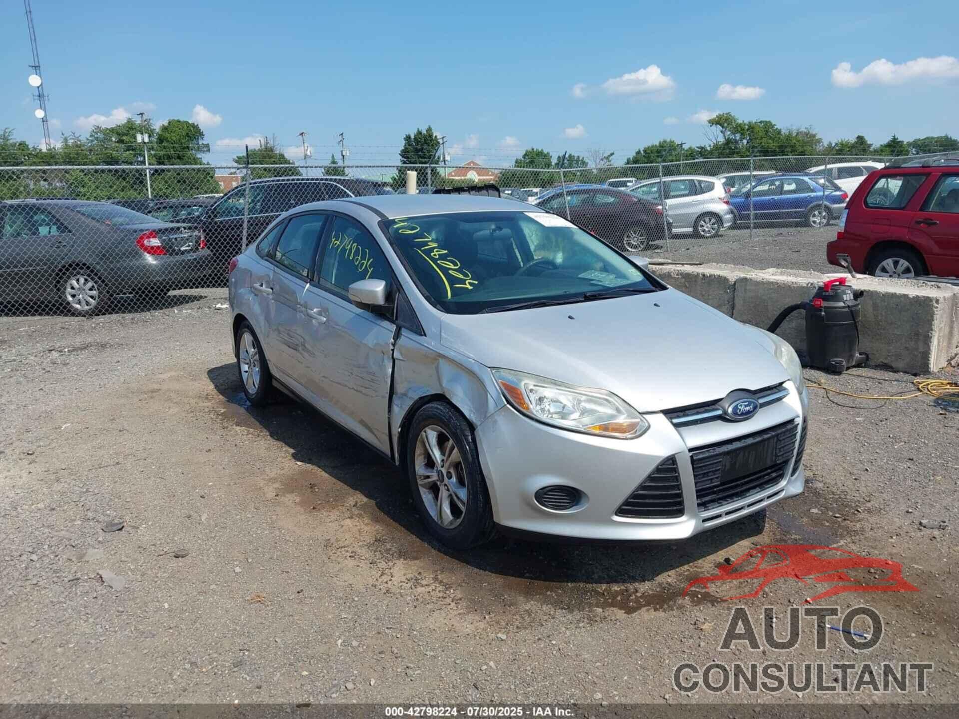 FORD FOCUS 2014 - 1FADP3F29EL194949