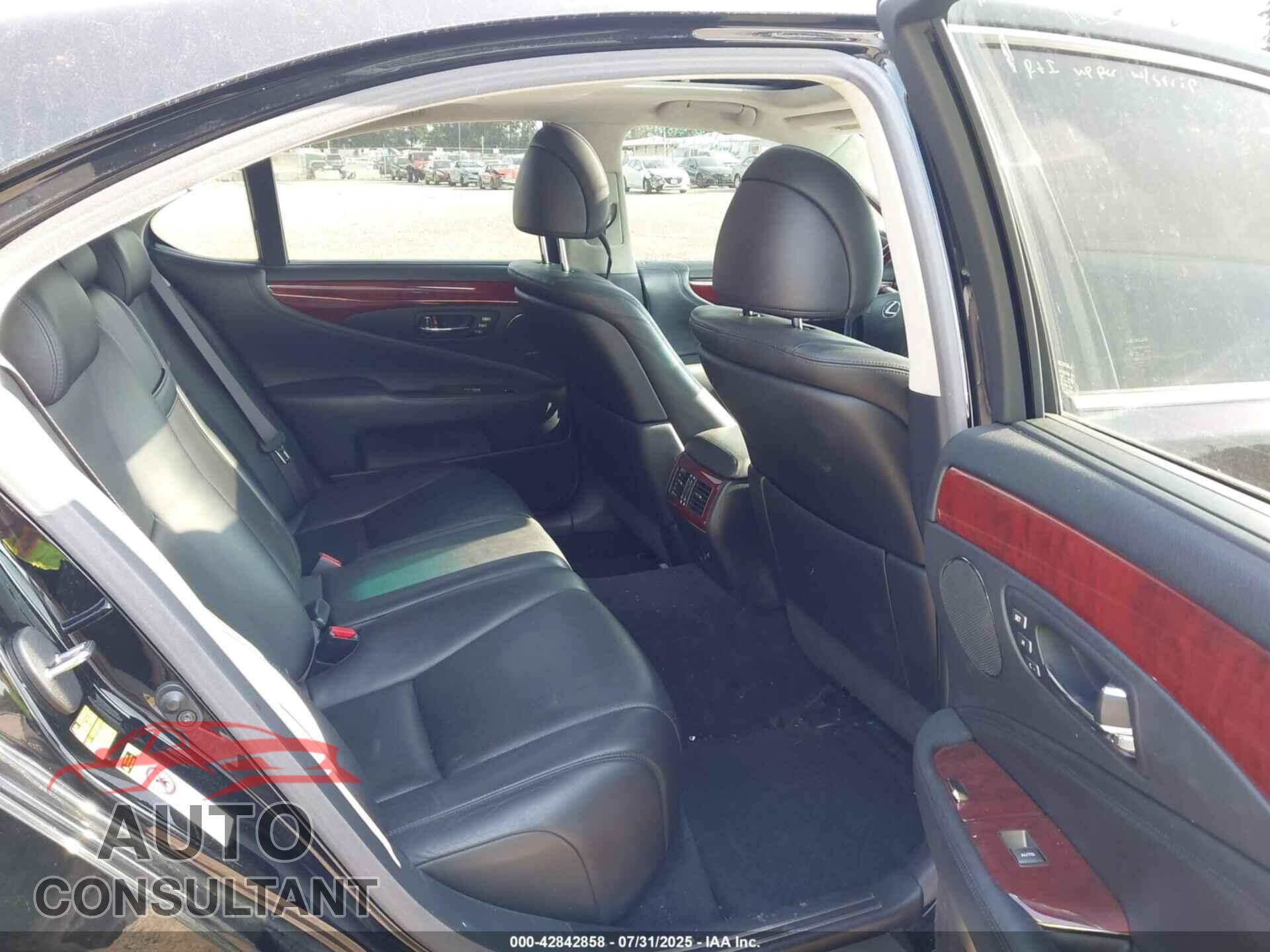 LEXUS LS 460 2009 - JTHCL46F295003410