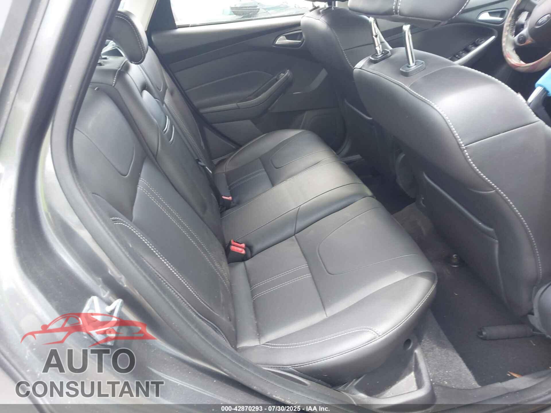 FORD FOCUS 2013 - 1FADP3F26DL129152