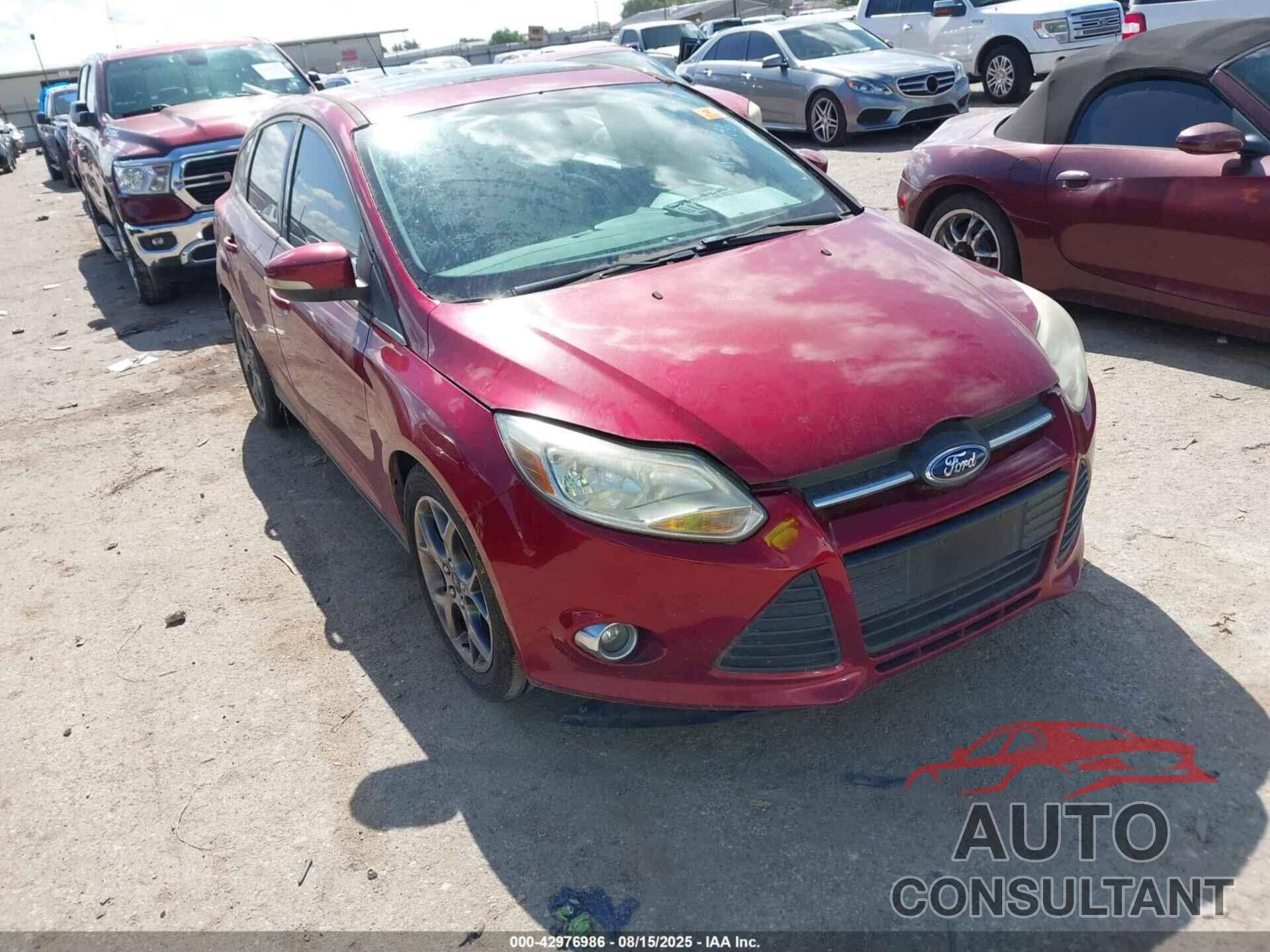 FORD FOCUS 2014 - 1FADP3K2XEL384054