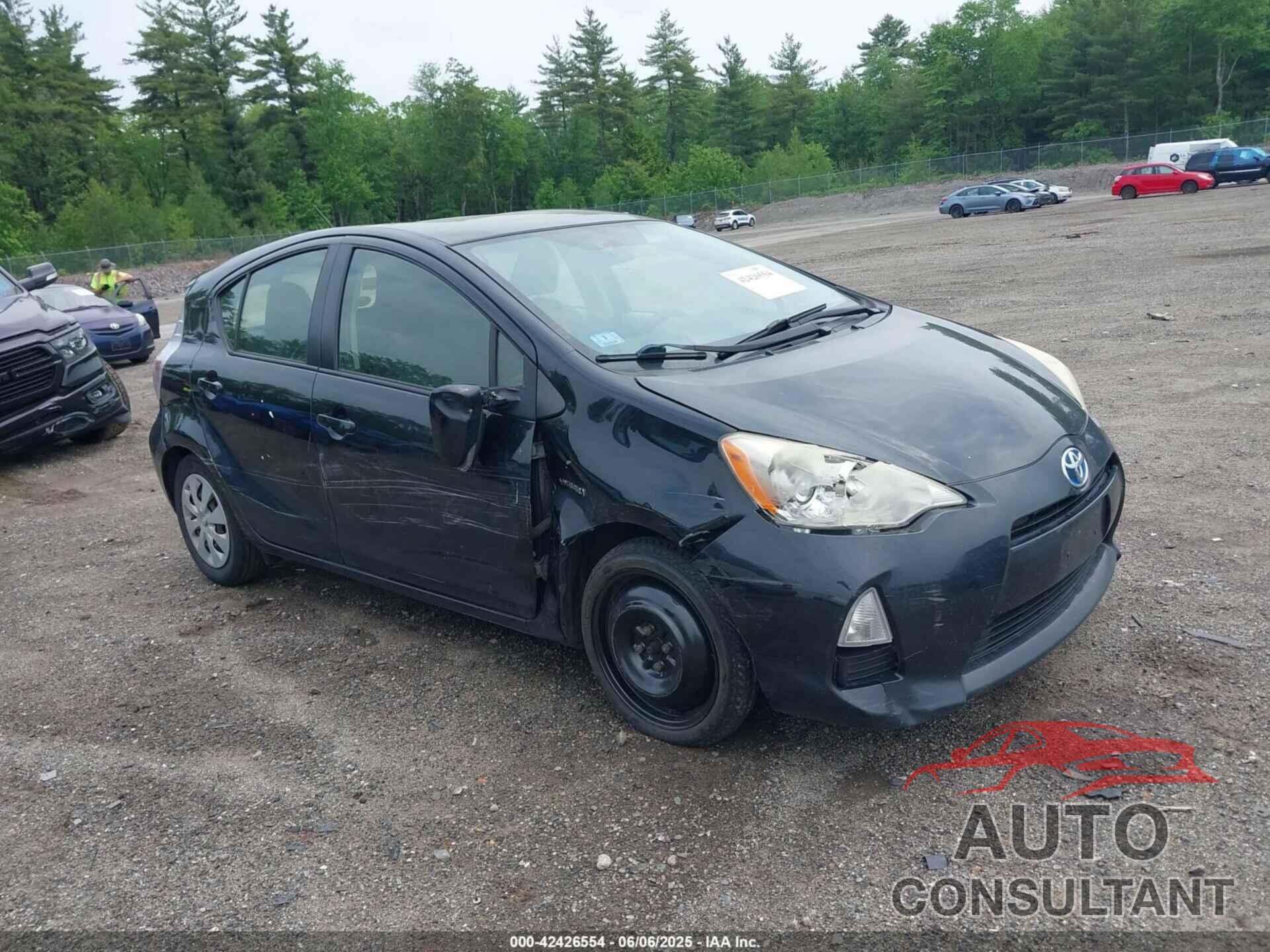 TOYOTA PRIUS C 2014 - JTDKDTB39E1558419