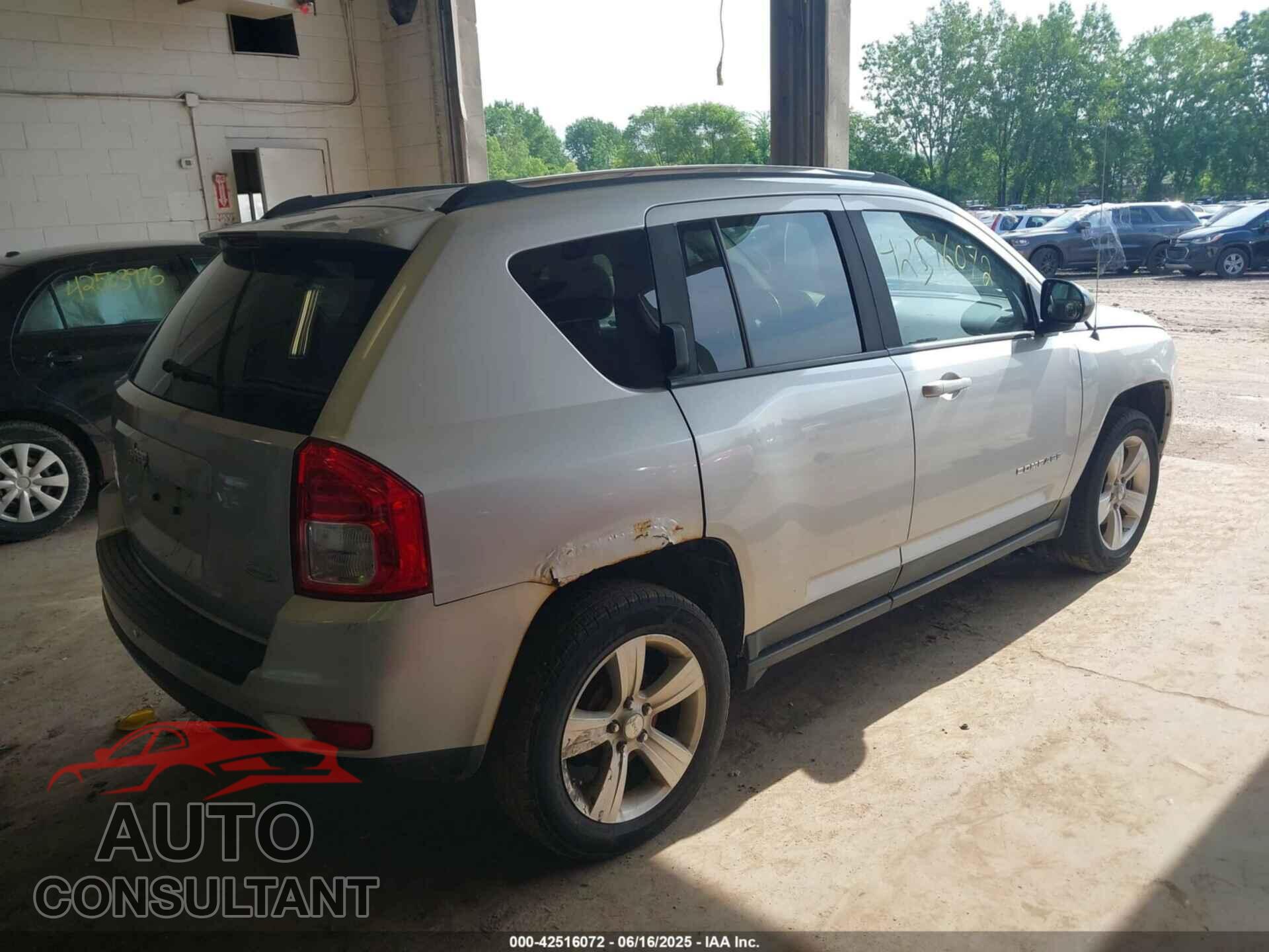 JEEP COMPASS 2011 - 1J4NT1FB3BD264413