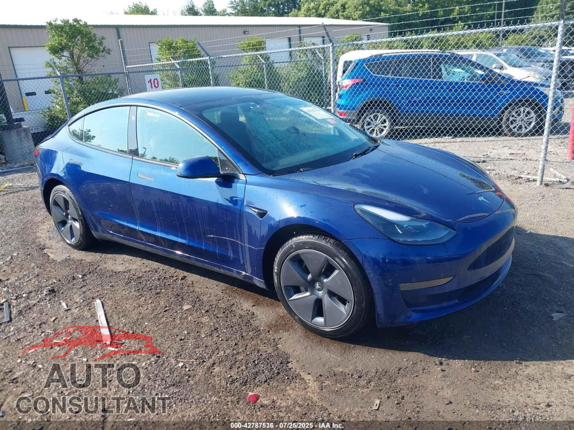 TESLA MODEL 3 2022 - 5YJ3E1EA4NF320761