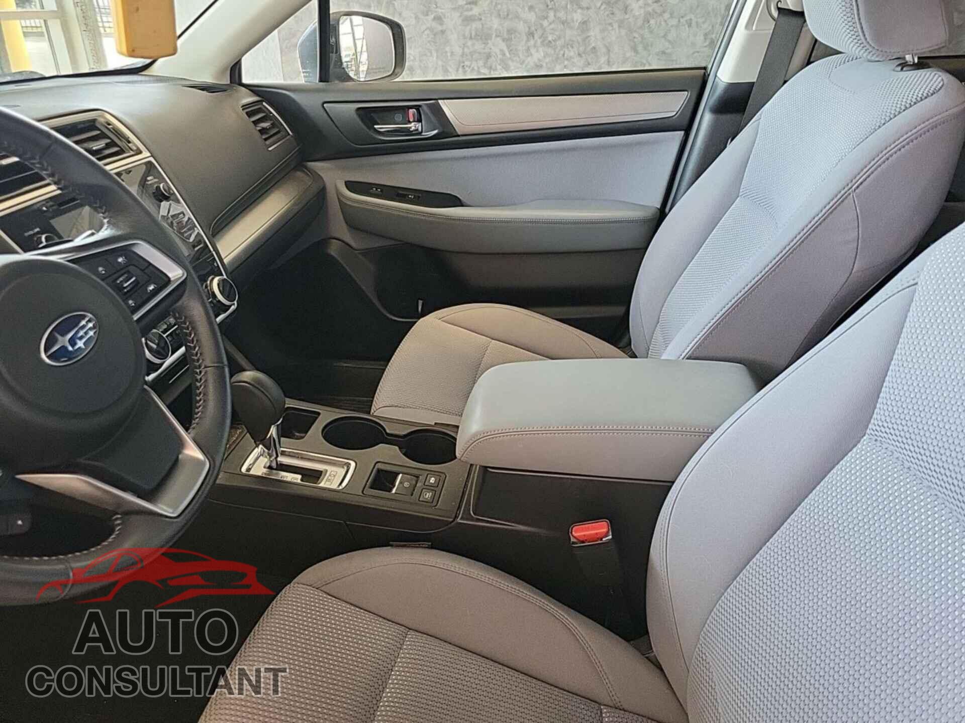 SUBARU OUTBACK 2018 - 4S4BSAFC2J3325769