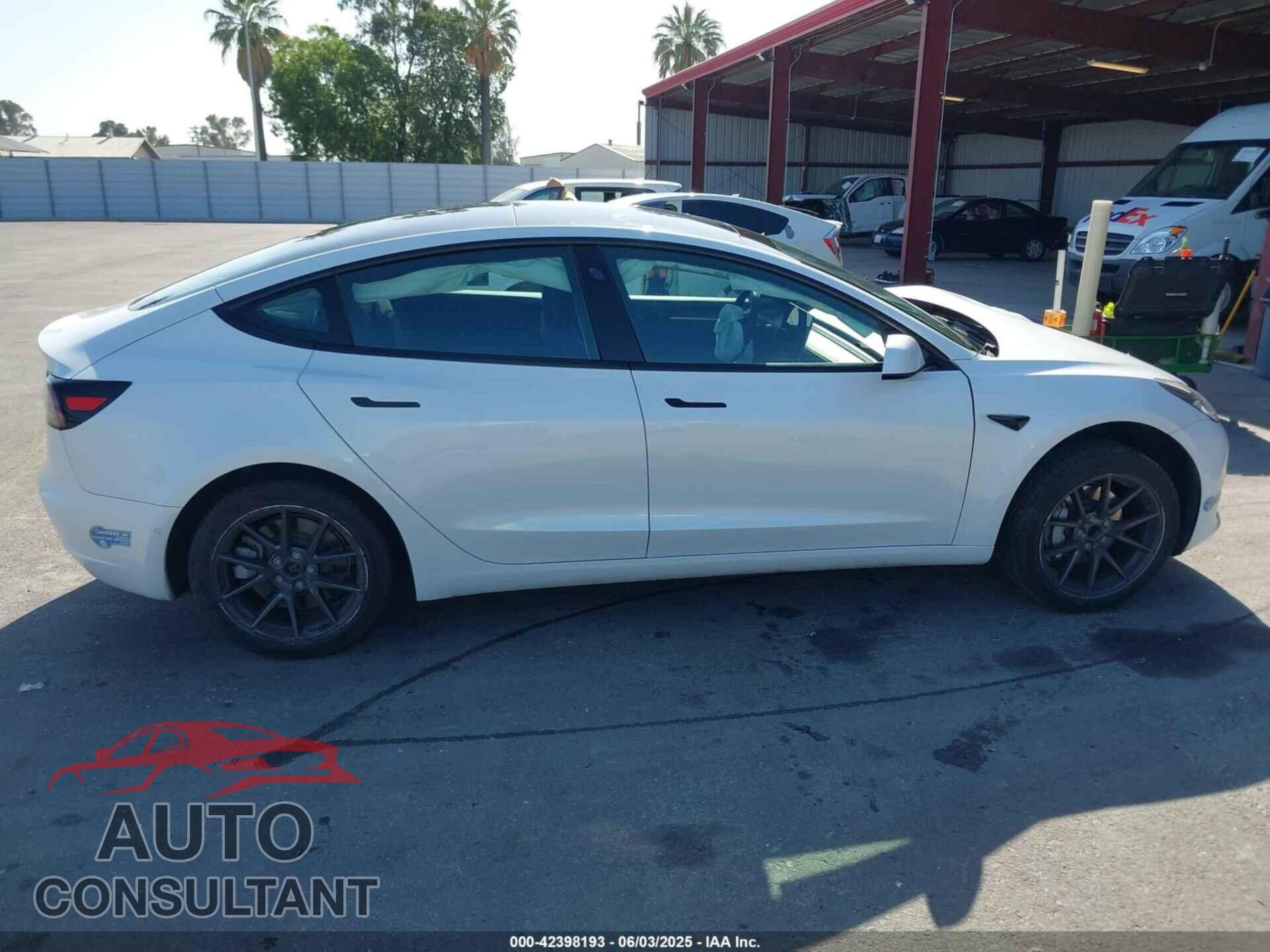 TESLA MODEL 3 2021 - 5YJ3E1EA6MF079364