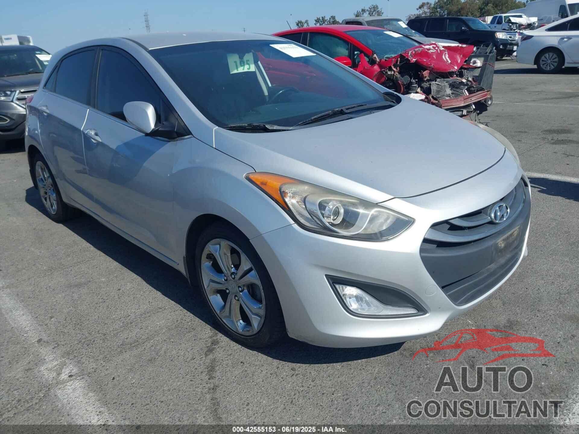 HYUNDAI ELANTRA GT 2015 - KMHD35LHXFU239897