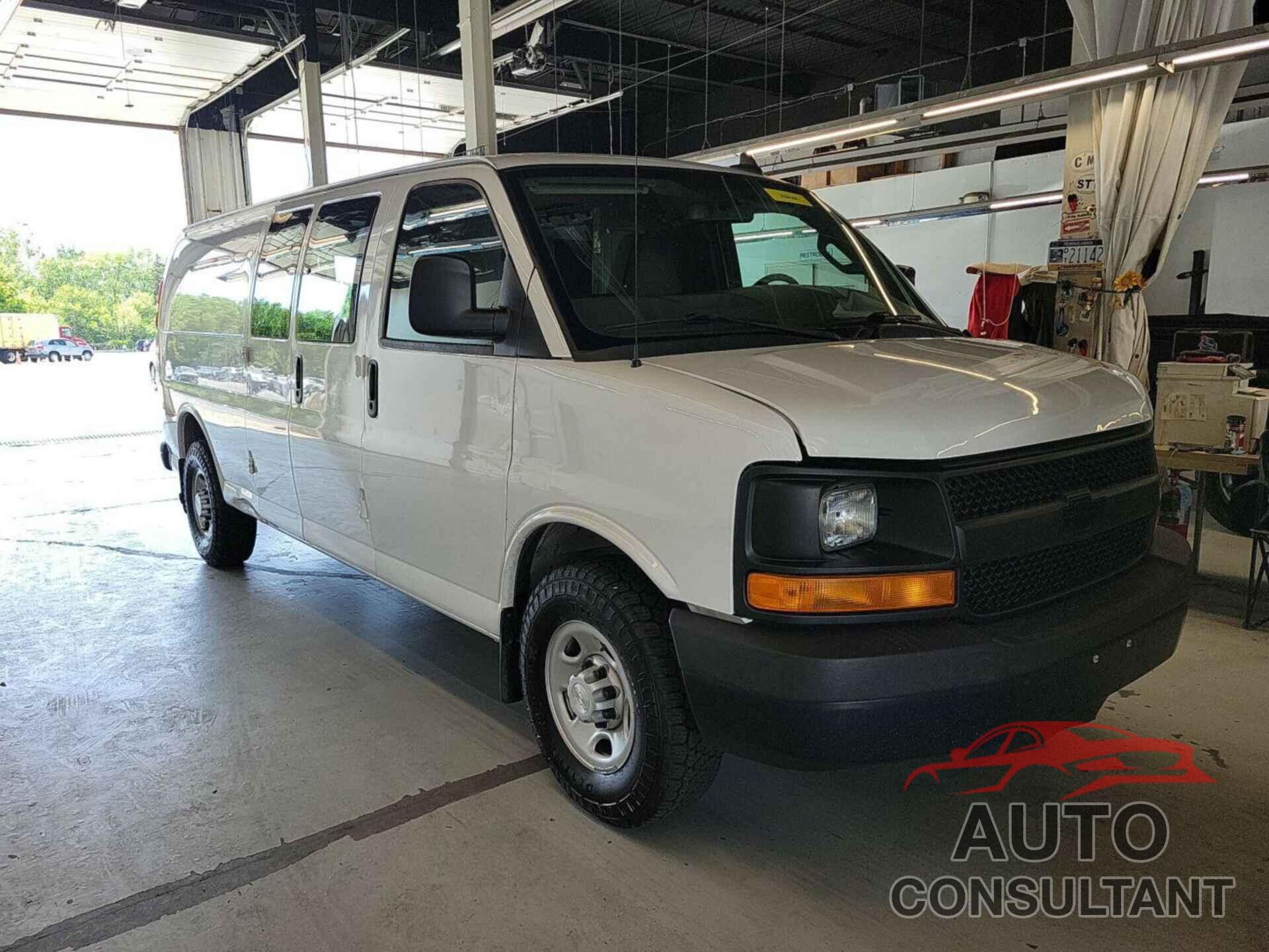 CHEVROLET EXPRESS G3500 2016 - 1GCZGHFG6G1206238