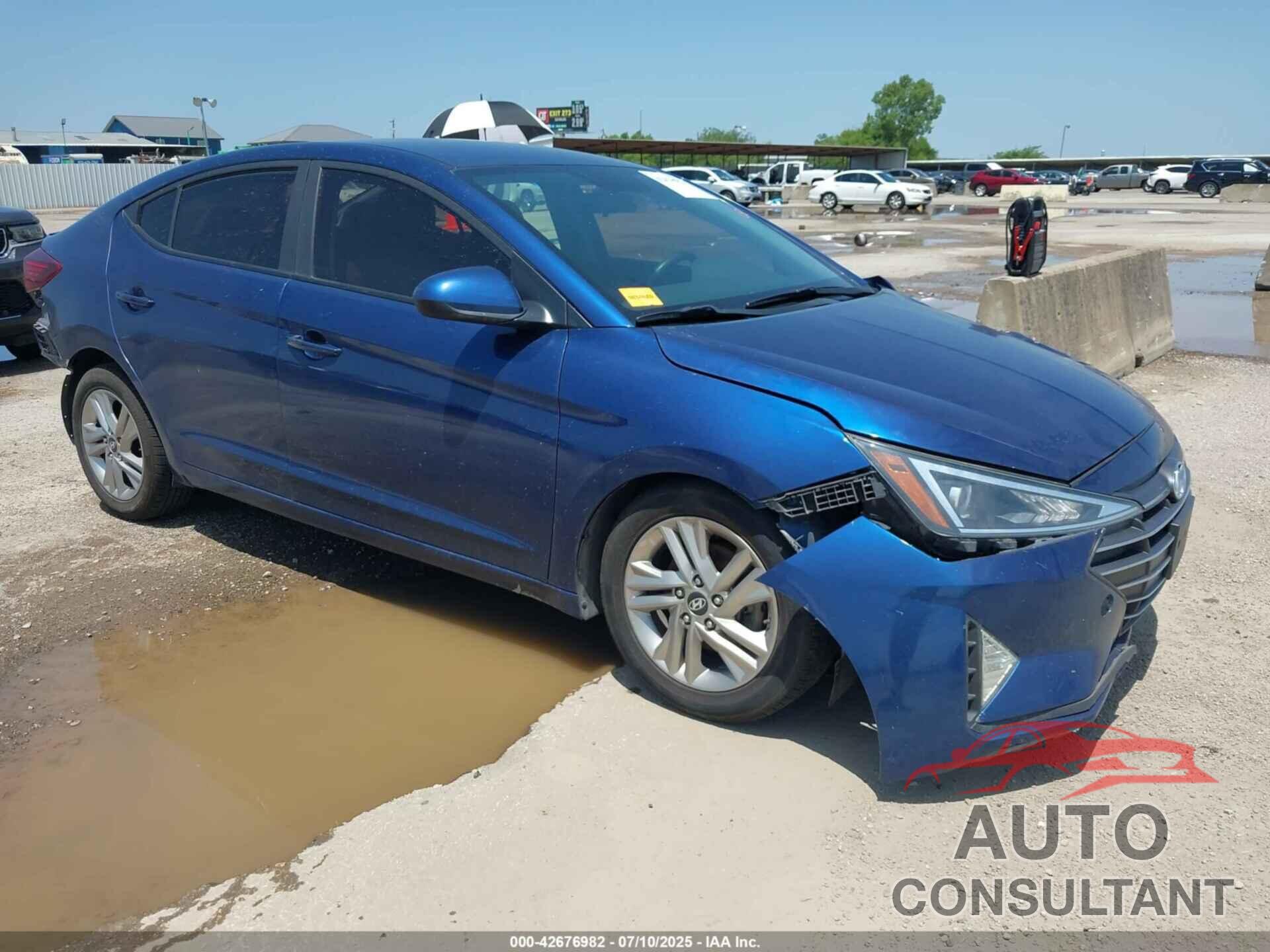 HYUNDAI ELANTRA 2019 - 5NPD74LF3KH496373