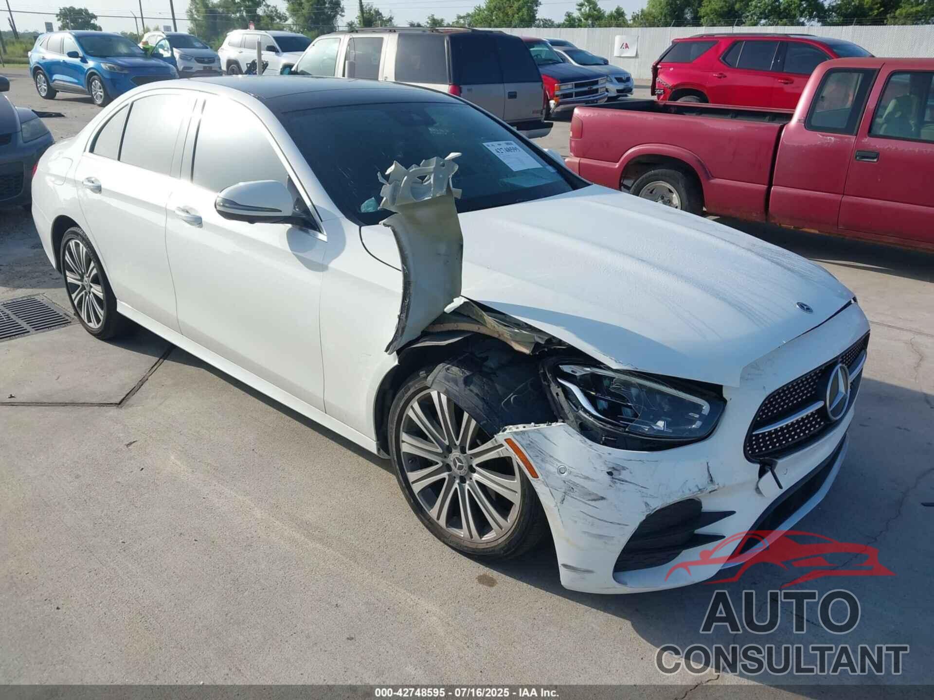 MERCEDES-BENZ E 2022 - W1KZF8DBXNB097208