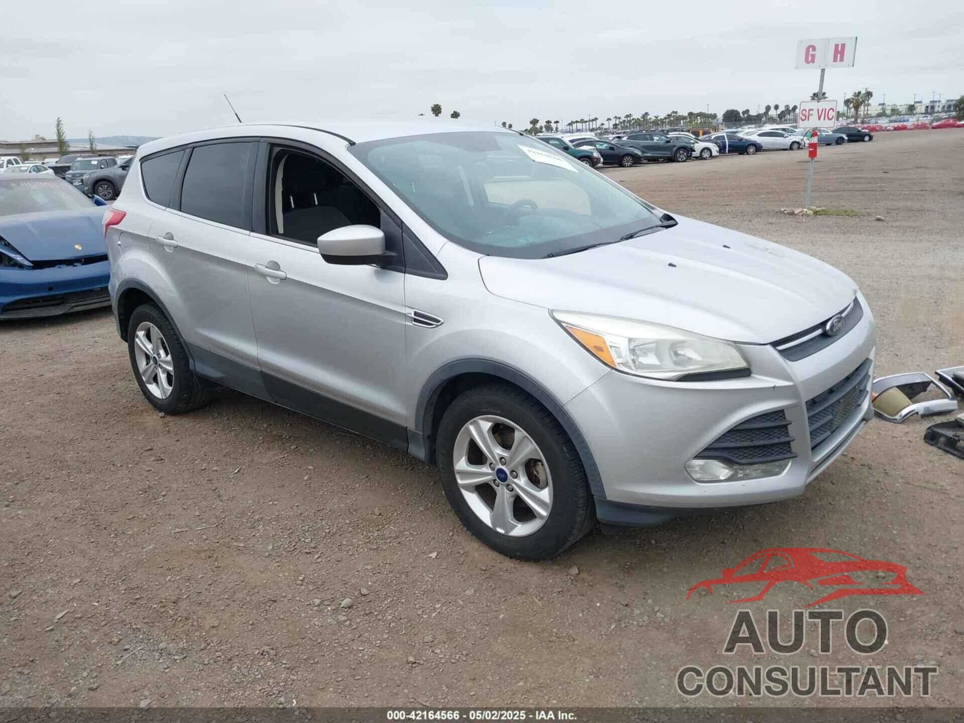FORD ESCAPE 2016 - 1FMCU0G77GUB39836