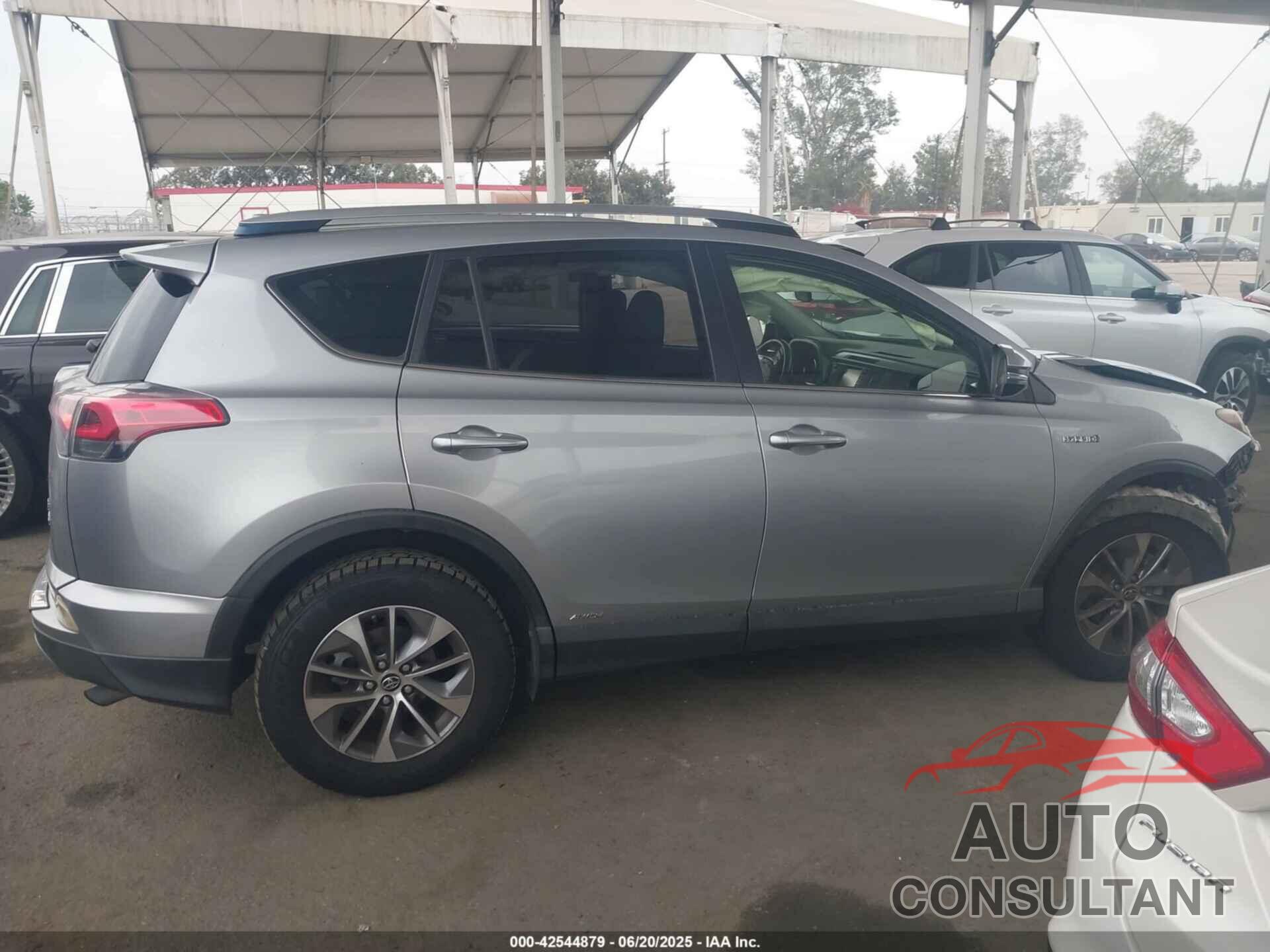 TOYOTA RAV4 HYBRID 2017 - JTMRJREV4HD147293