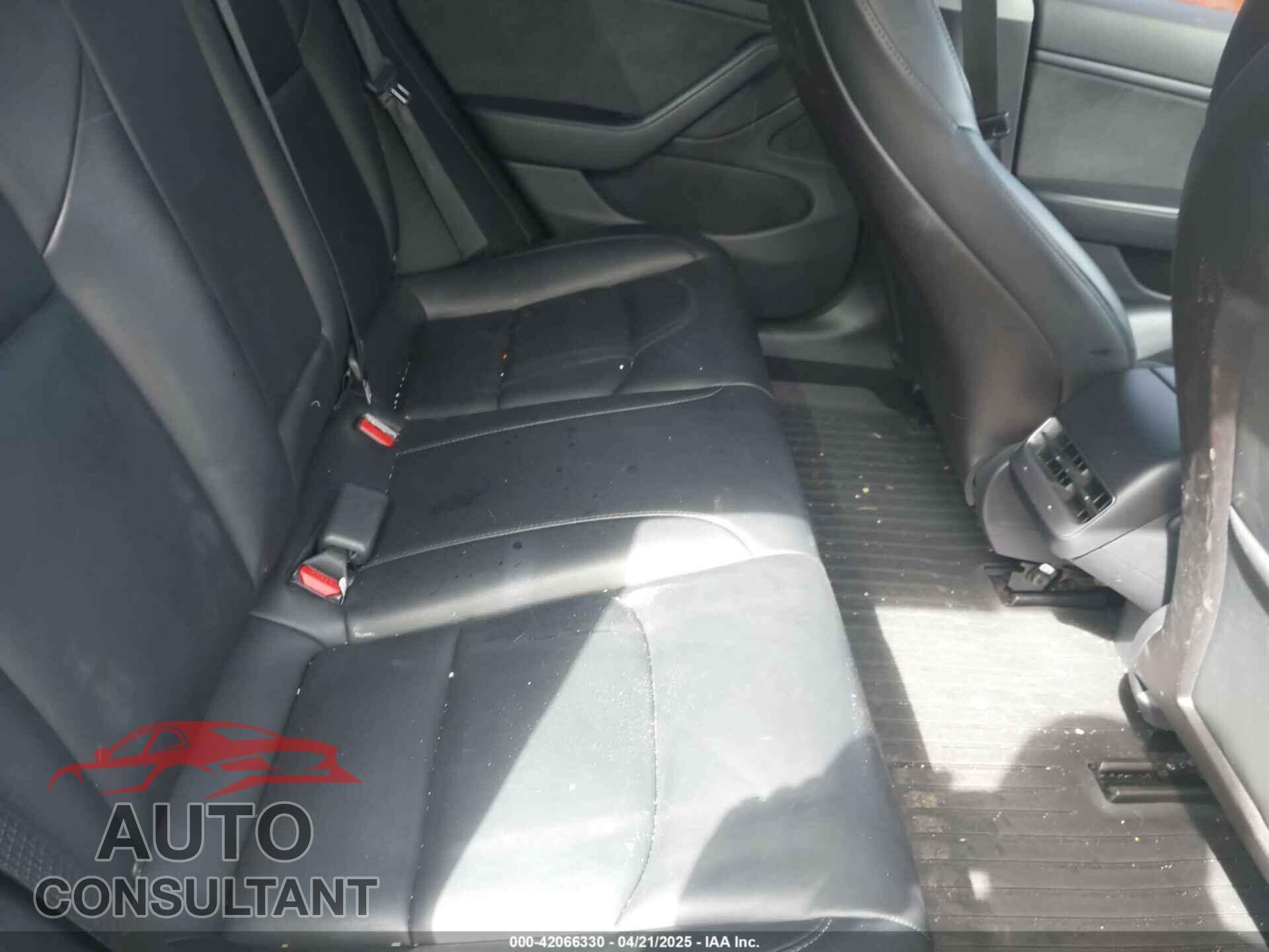 TESLA MODEL 3 2020 - 5YJ3E1EC4LF746853
