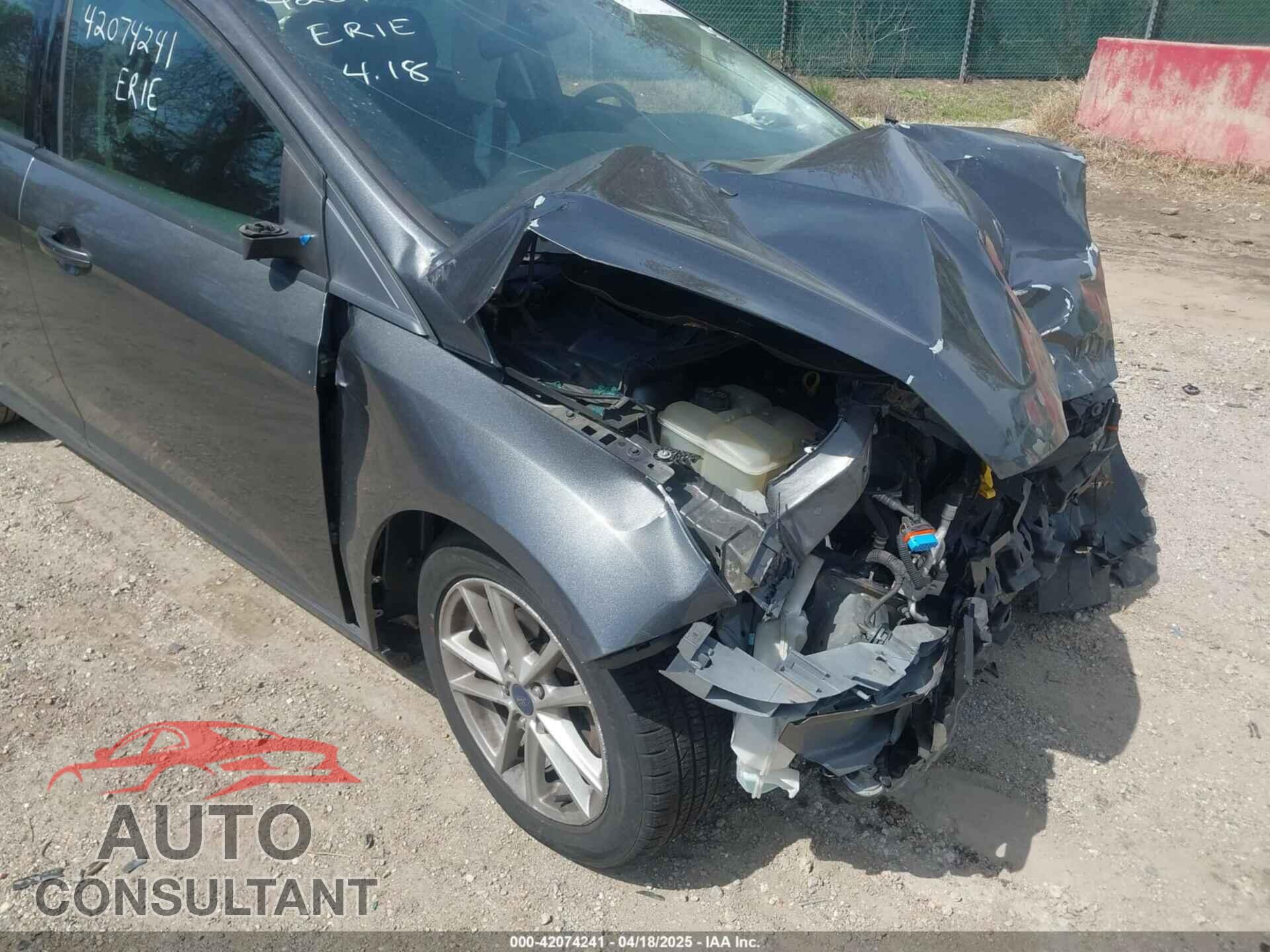 FORD FOCUS 2017 - 1FADP3F20HL335881