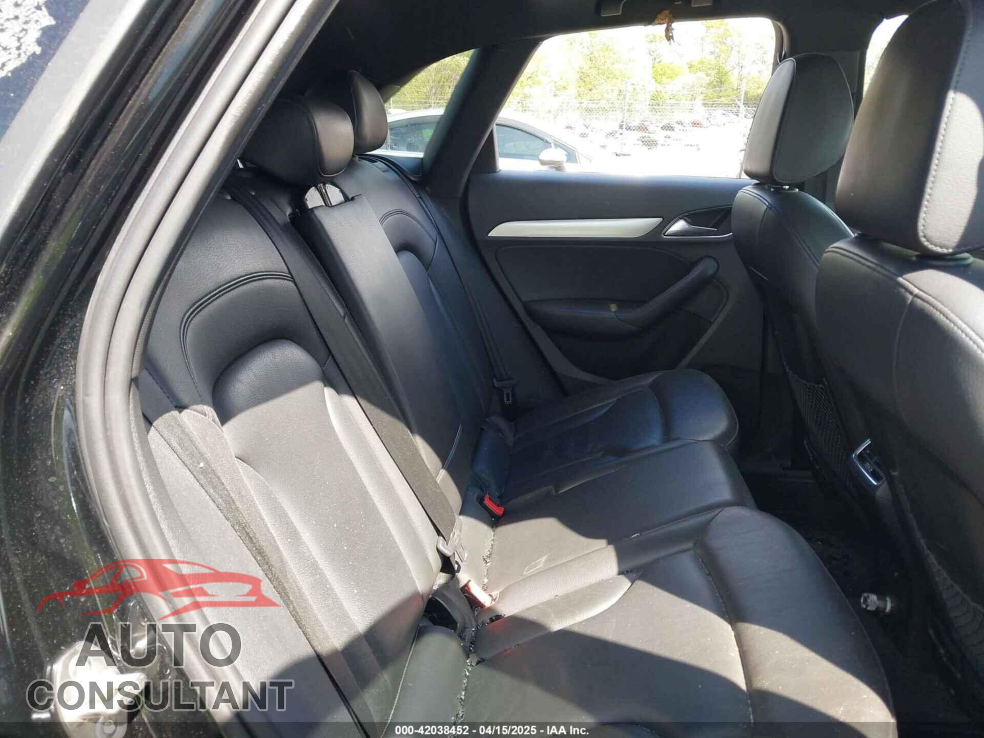AUDI Q3 2017 - WA1JCCFS5HR001068