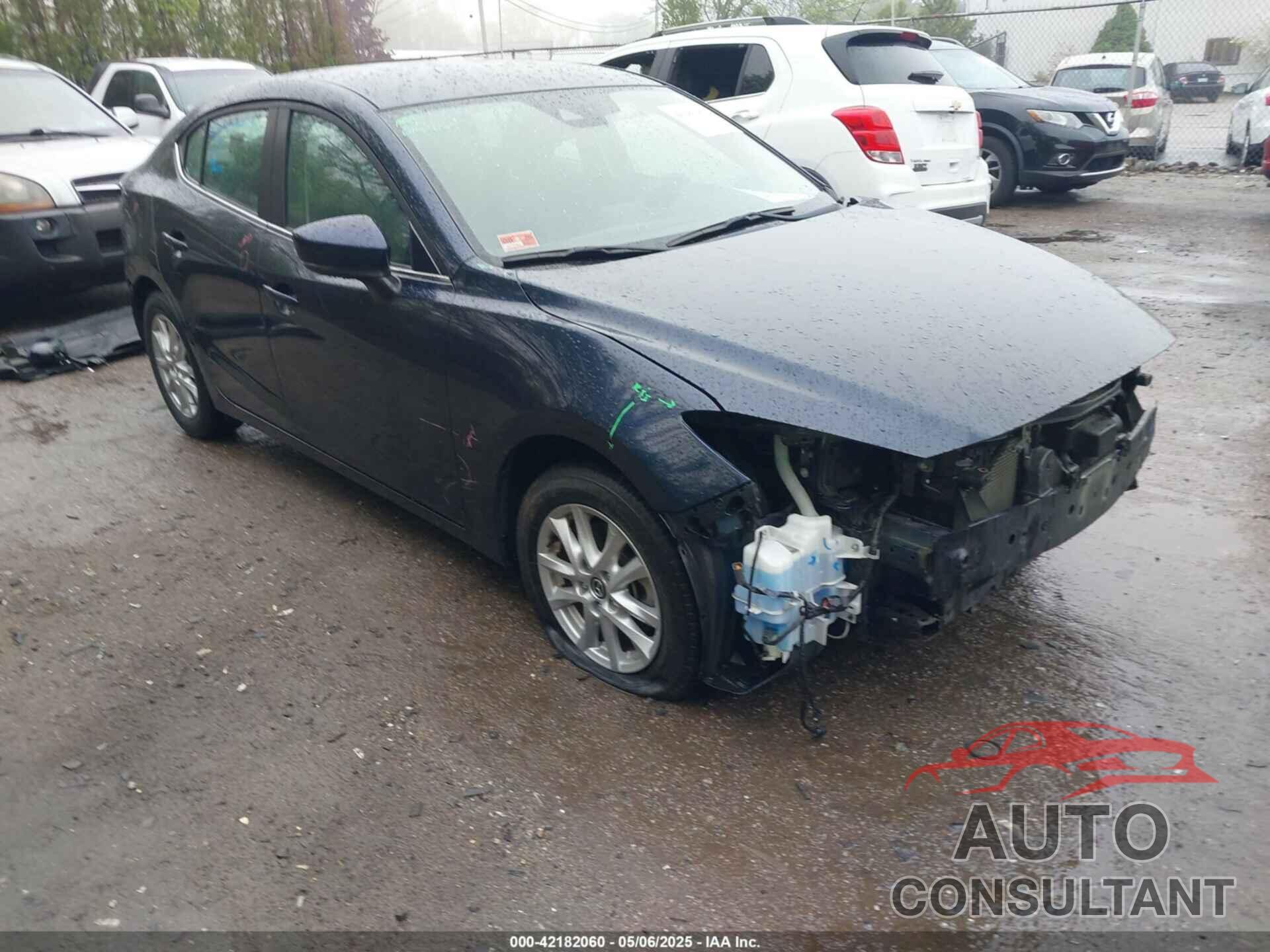 MAZDA MAZDA3 2018 - 3MZBN1U74JM171479