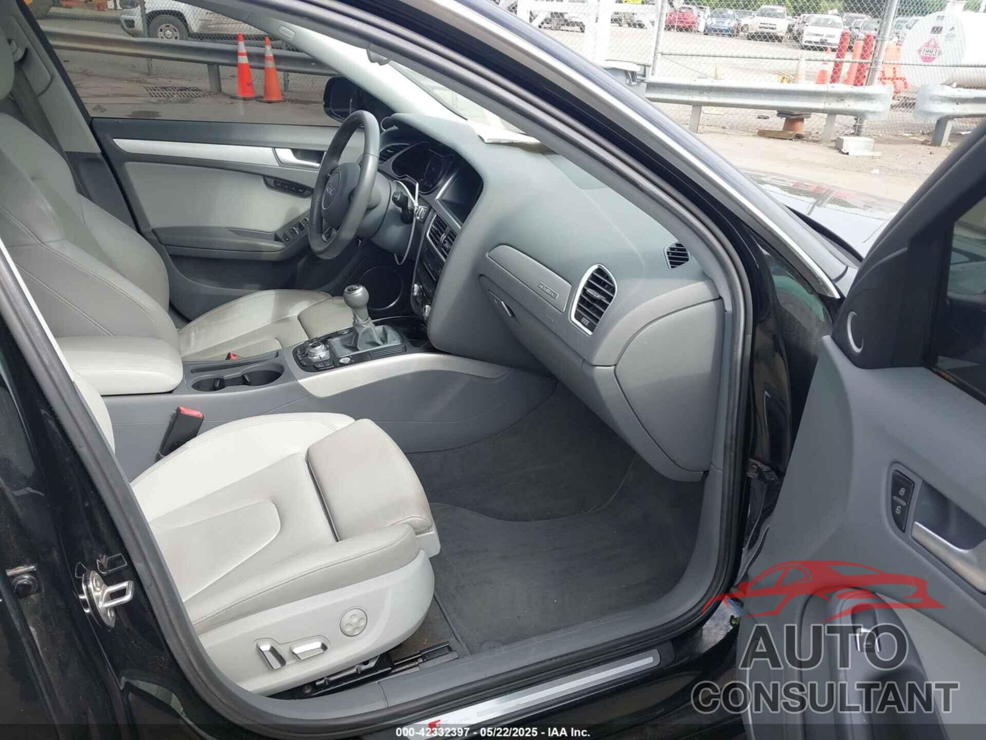 AUDI A4 2014 - WAUHFAFL8EN015507