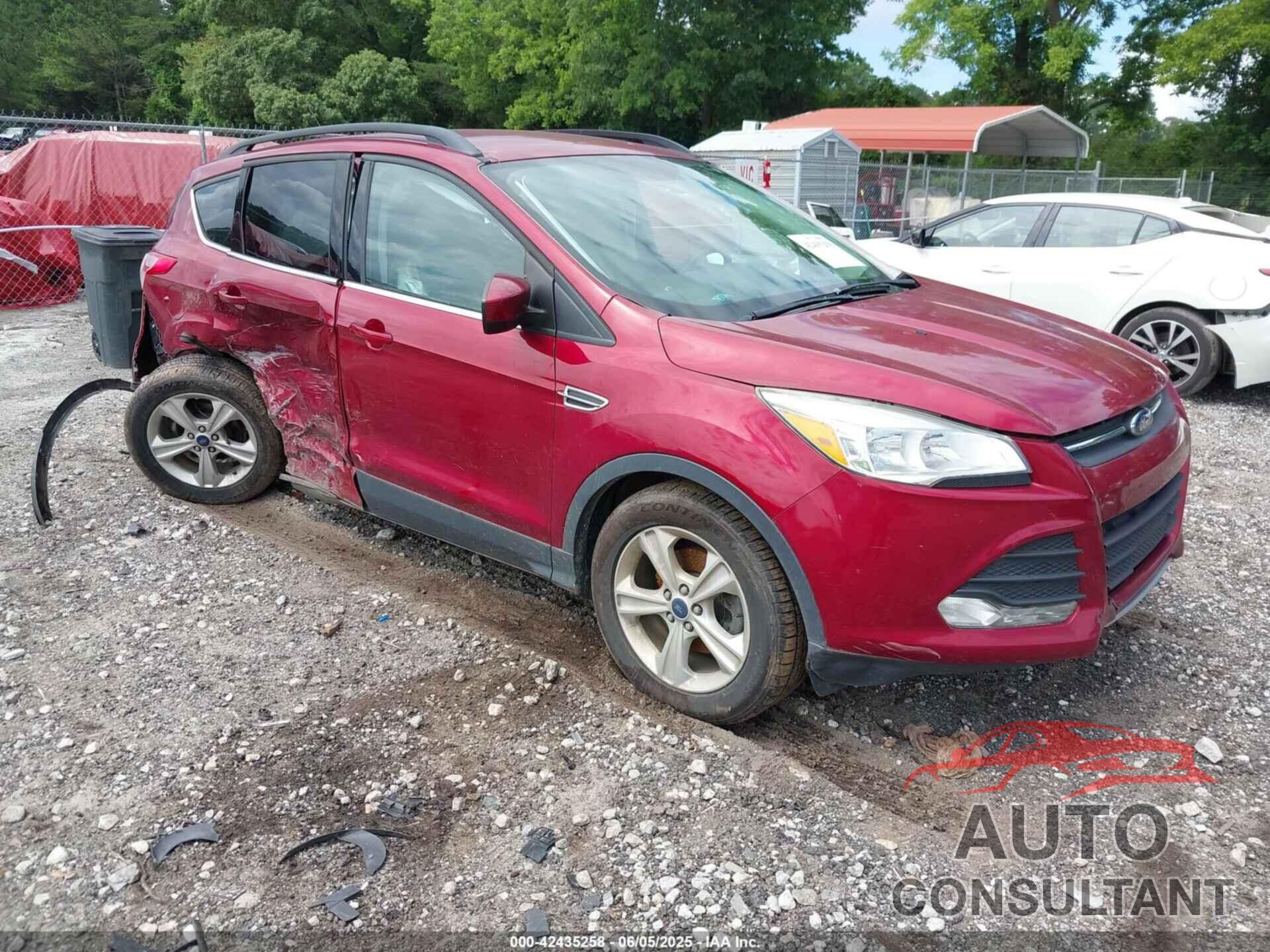 FORD ESCAPE 2016 - 1FMCU0GX2GUB11331