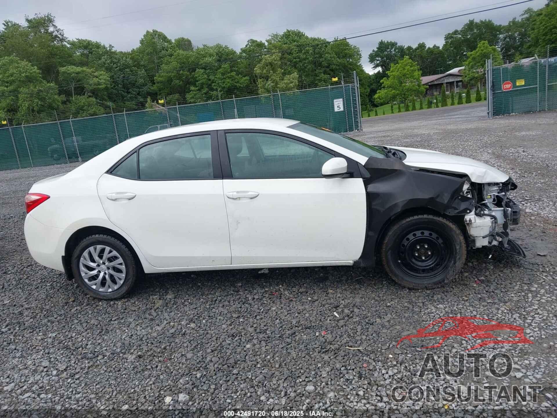 TOYOTA COROLLA 2017 - 2T1BURHE5HC855733
