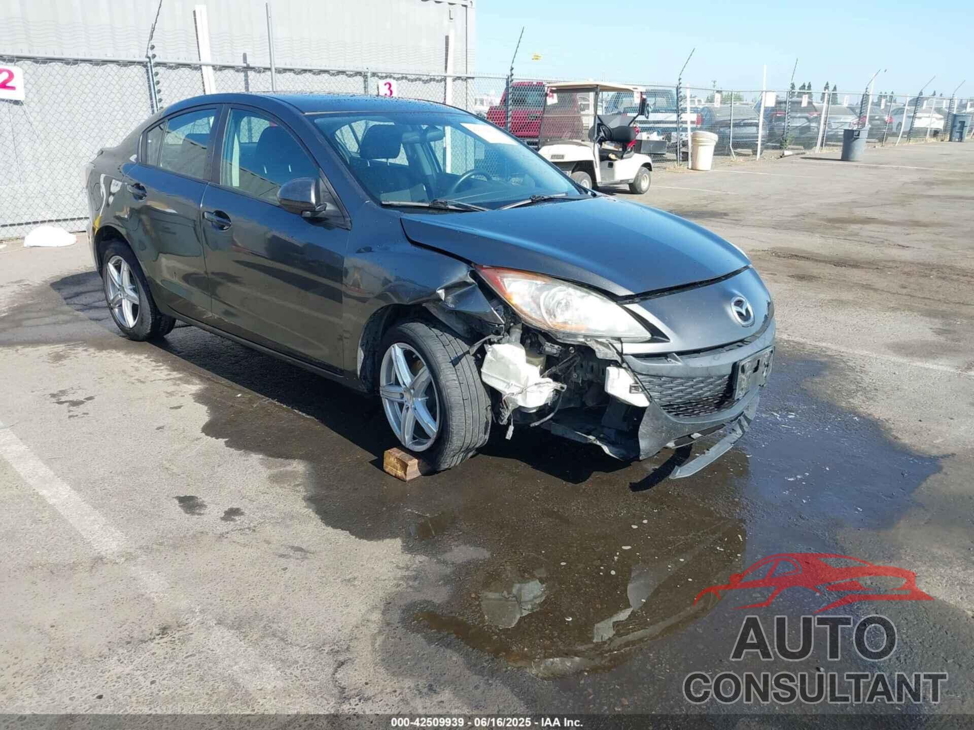 MAZDA MAZDA3 2011 - JM1BL1VG4B1483033