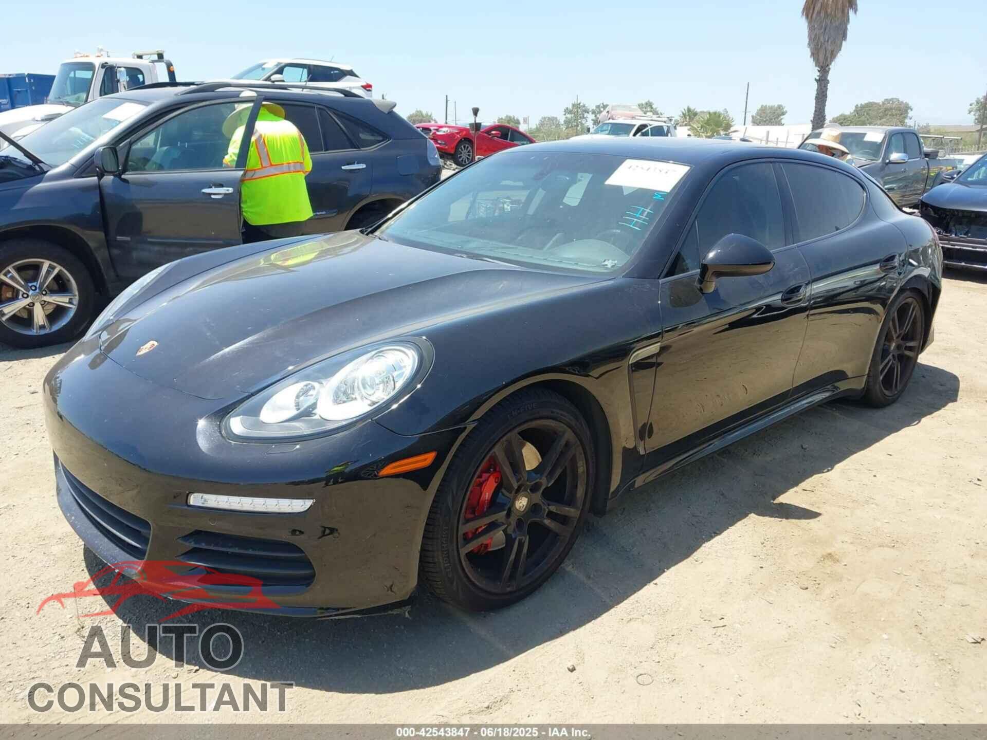 PORSCHE PANAMERA 2015 - WP0AA2A77FL003476