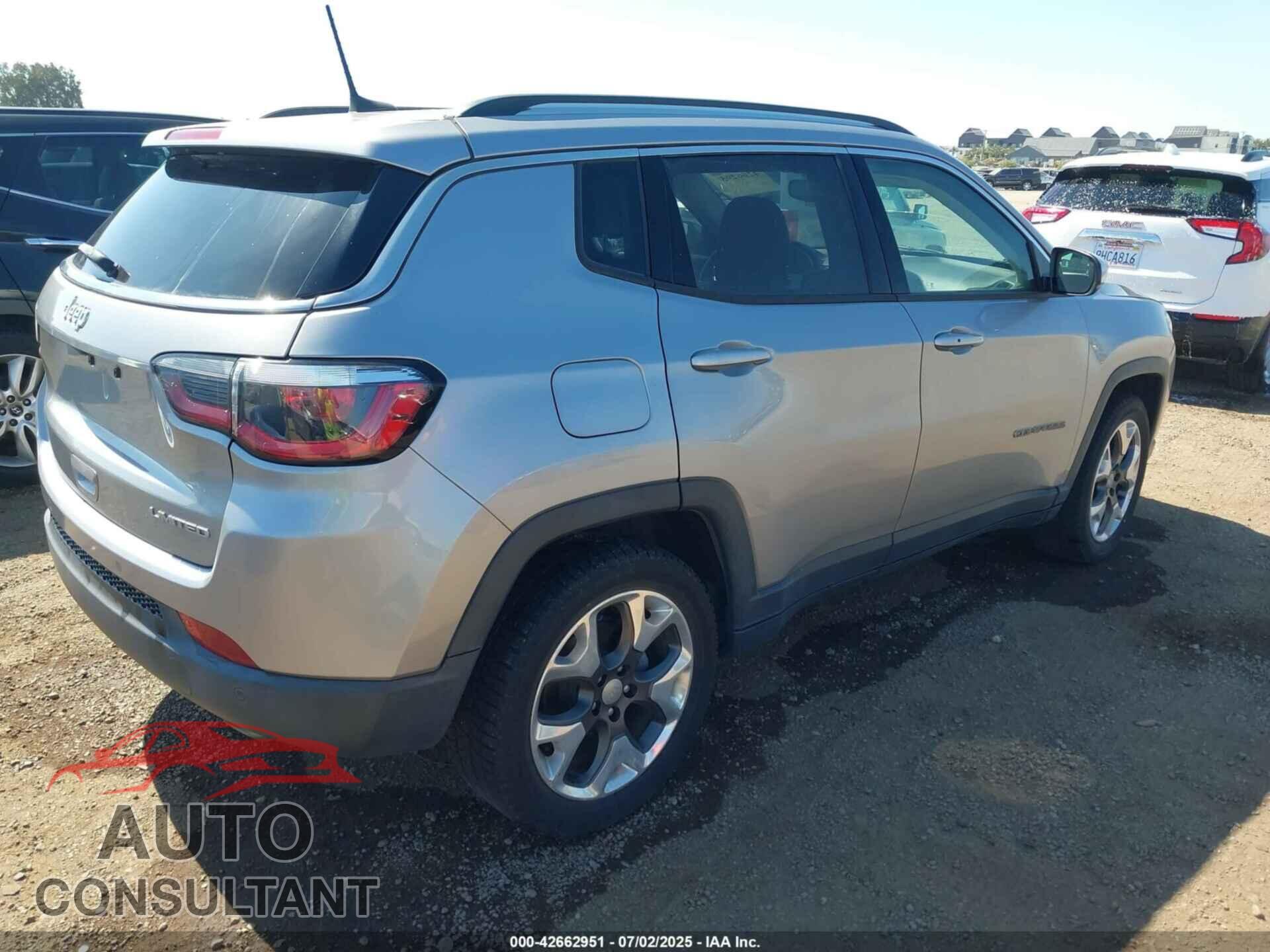 JEEP COMPASS 2018 - 3C4NJCCB0JT407015