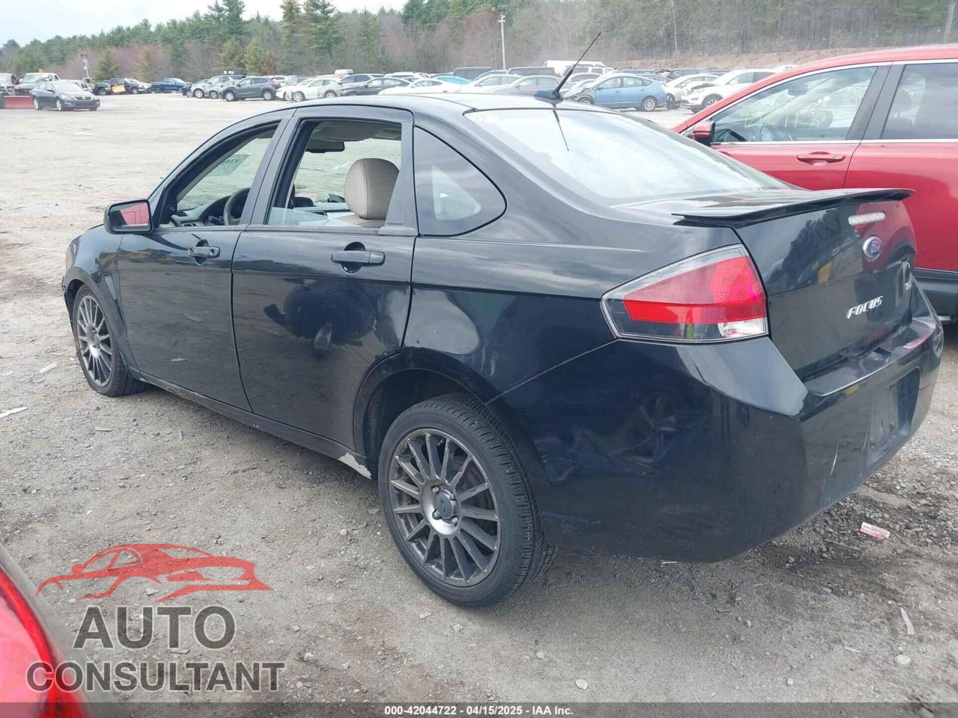 FORD FOCUS 2011 - 1FAHP3GN8BW123391