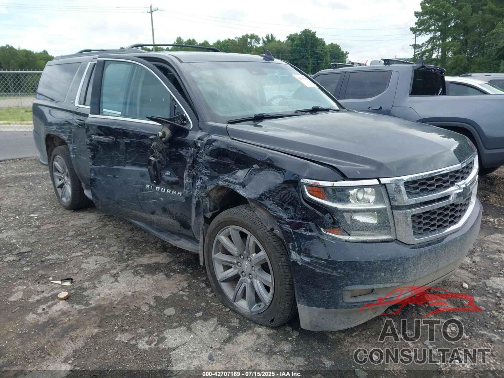 CHEVROLET SUBURBAN 2018 - 1GNSKHKC3JR156272