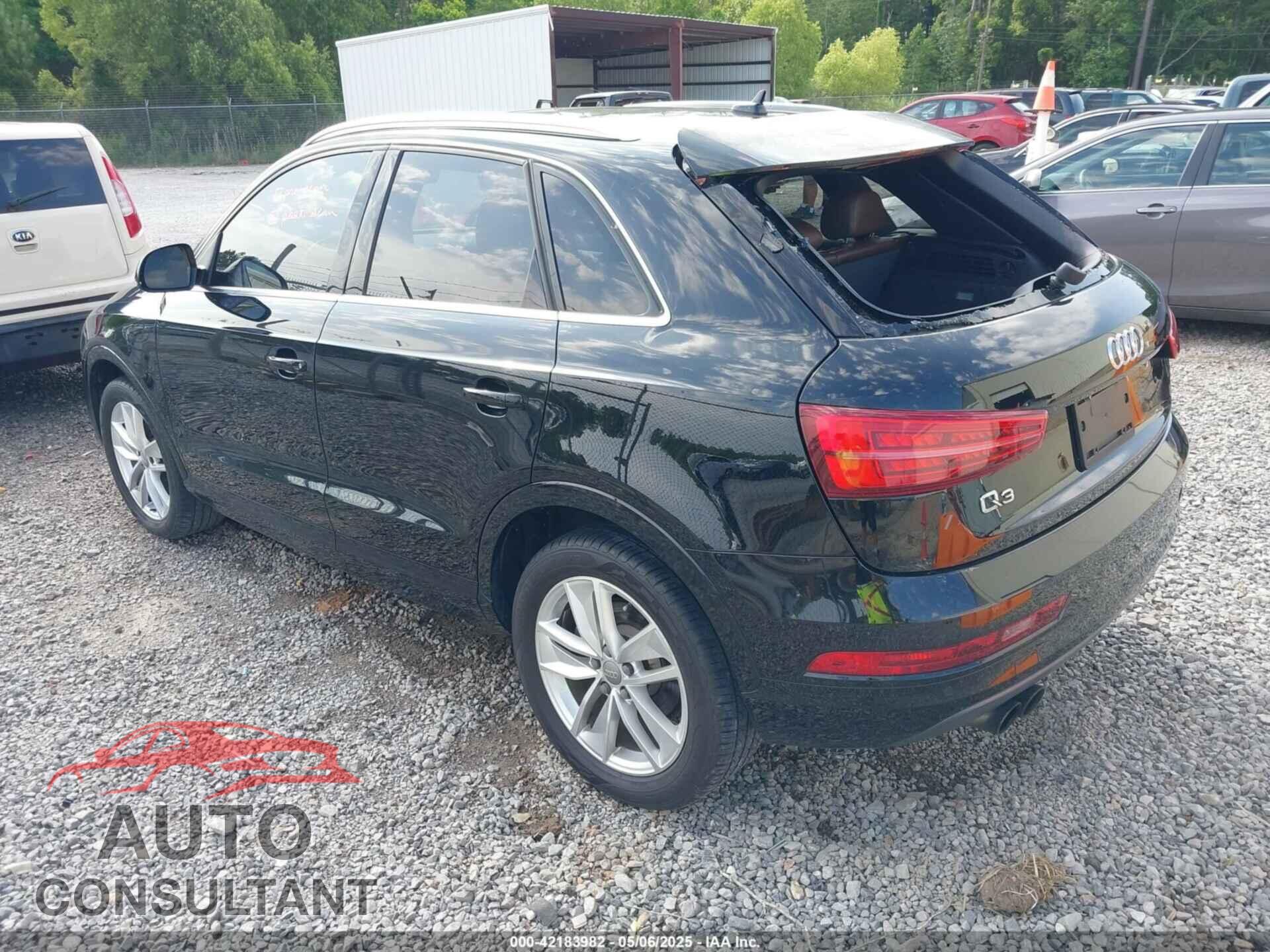 AUDI Q3 2017 - WA1HCCFS2HR007585