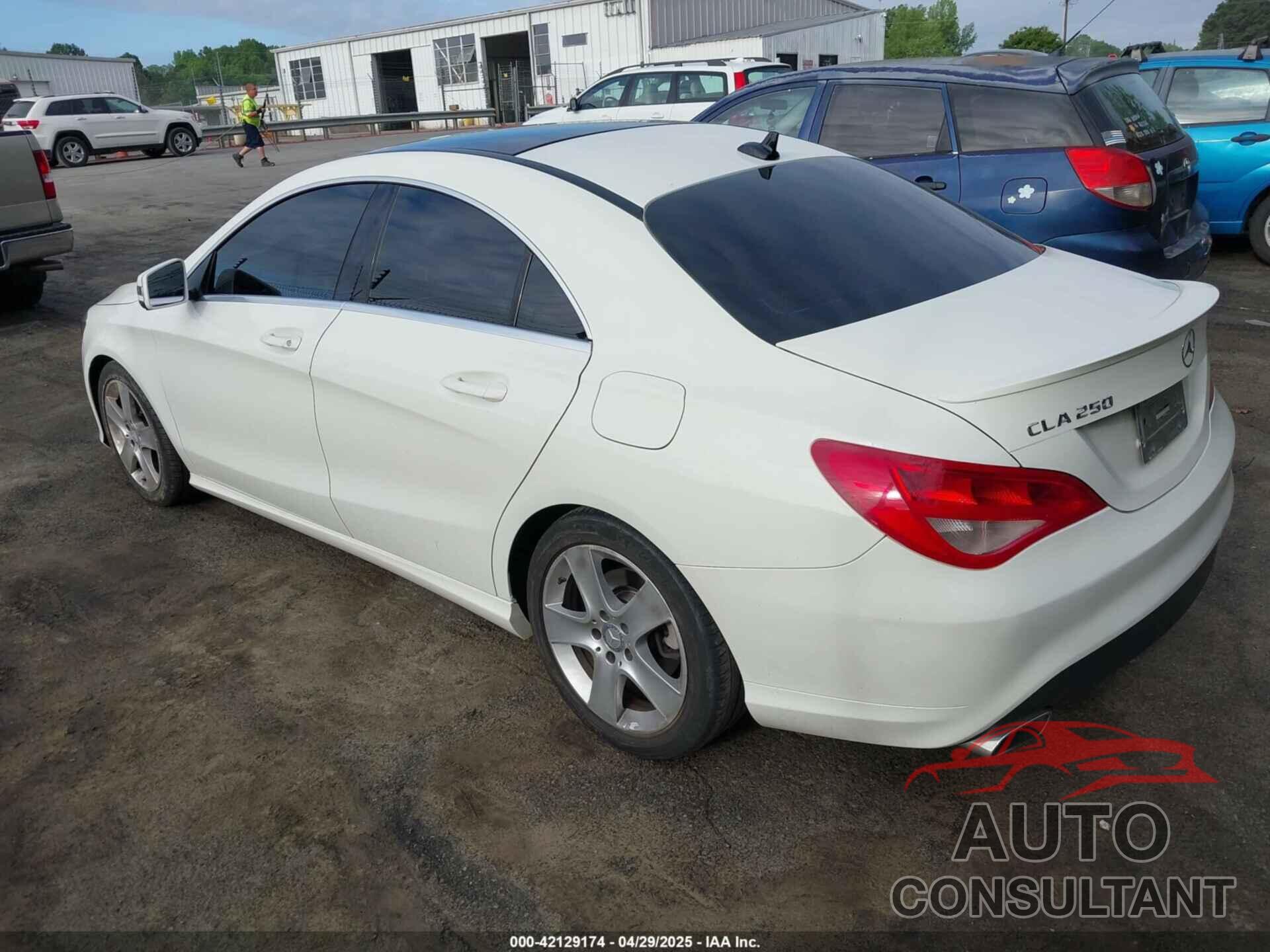MERCEDES-BENZ CLA 250 2016 - WDDSJ4EB4GN338592