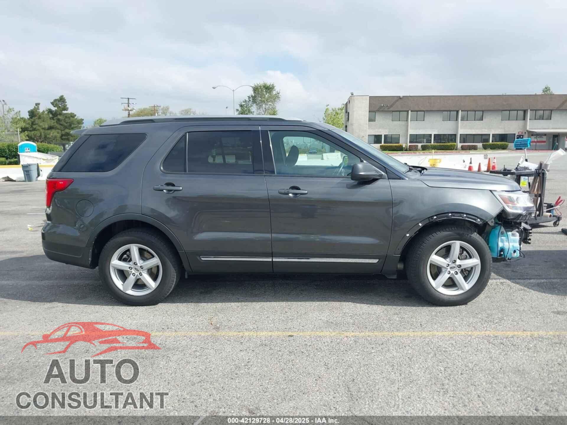 FORD EXPLORER 2018 - 1FM5K7D82JGB56585