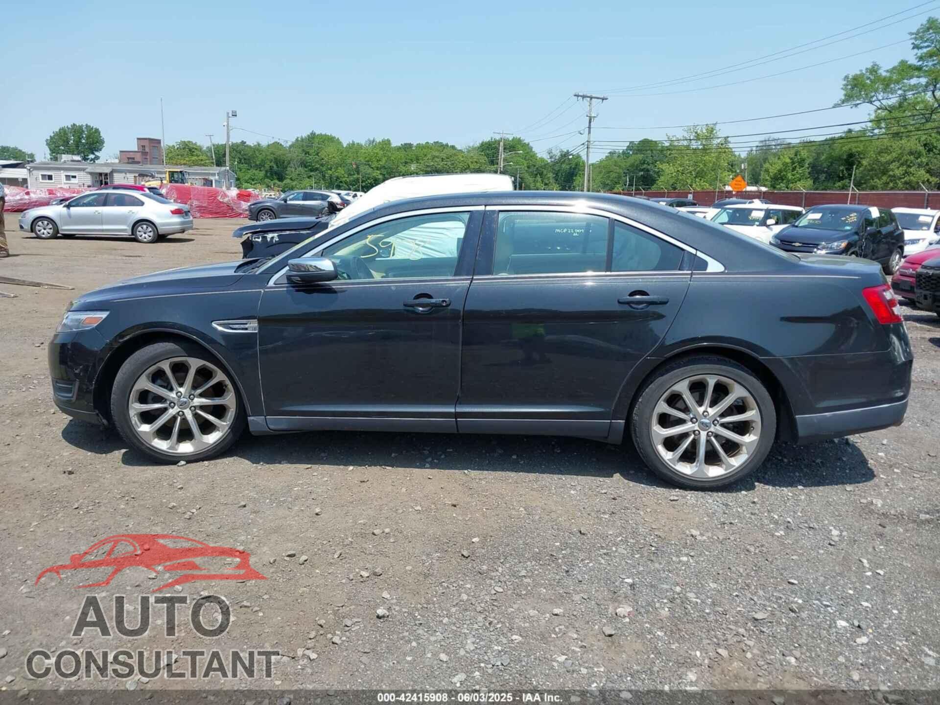 FORD TAURUS 2013 - 1FAHP2J85DG179671
