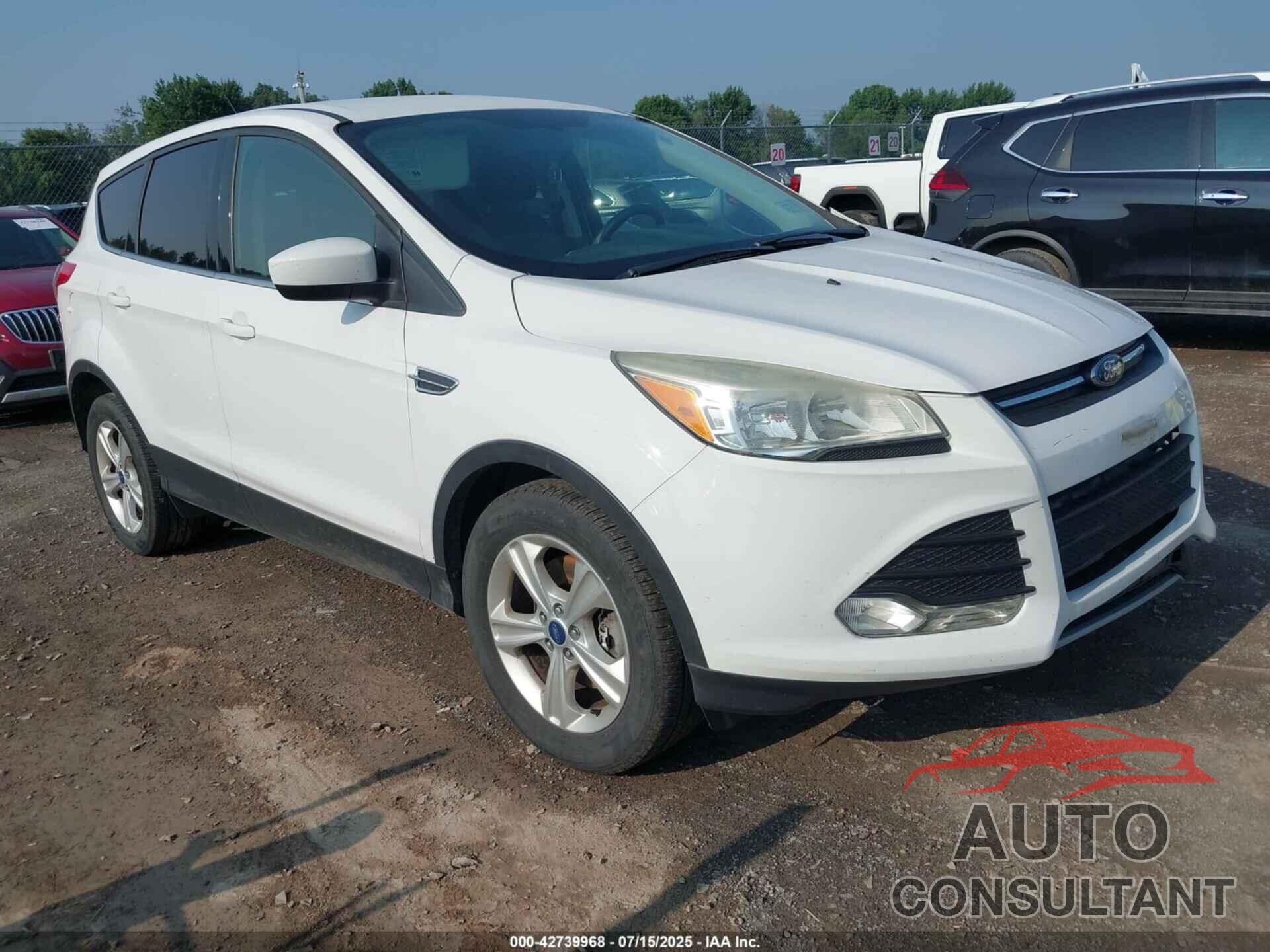 FORD ESCAPE 2016 - 1FMCU9GX5GUB00229
