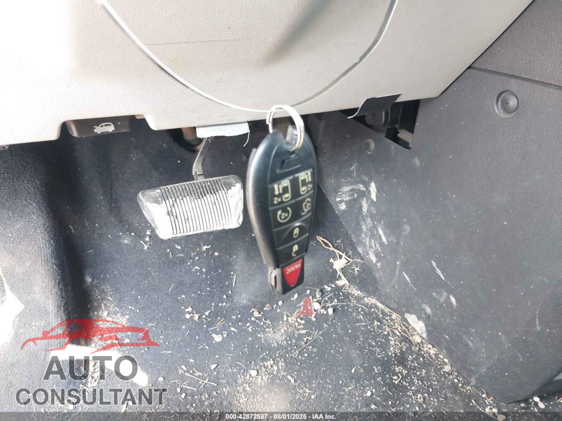 DODGE GRAND CARAVAN 2010 - 2D4RN4DE3AR232897