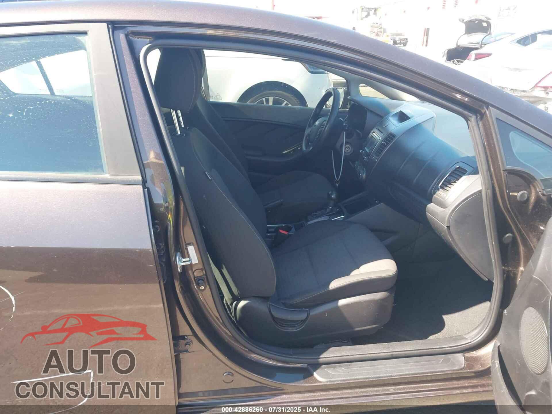 KIA FORTE 2017 - 3KPFL4A72HE114850
