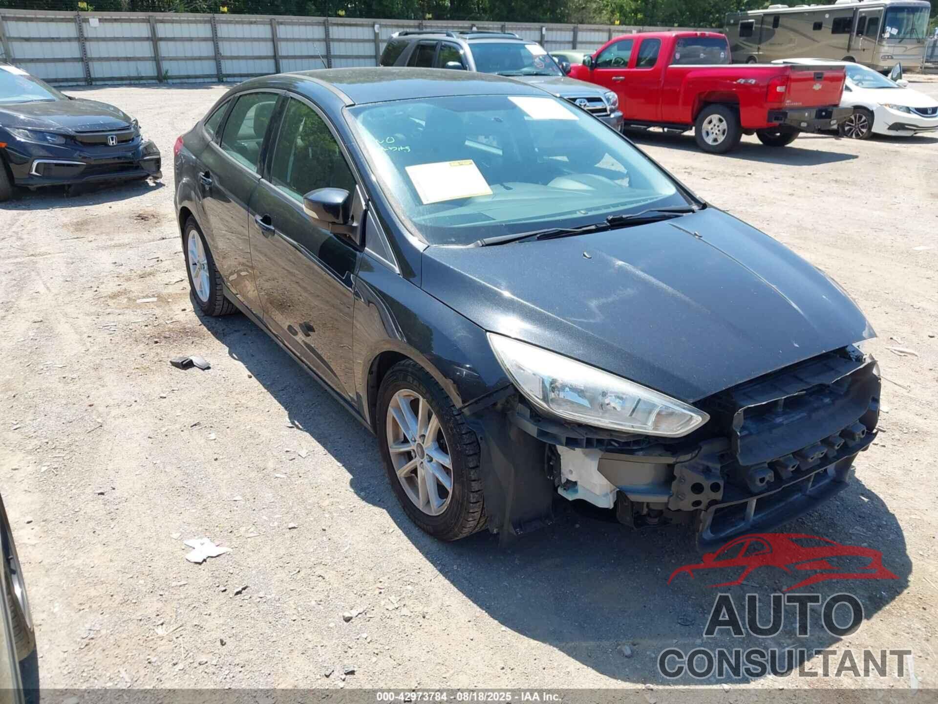 FORD FOCUS 2015 - 1FADP3F20FL313697