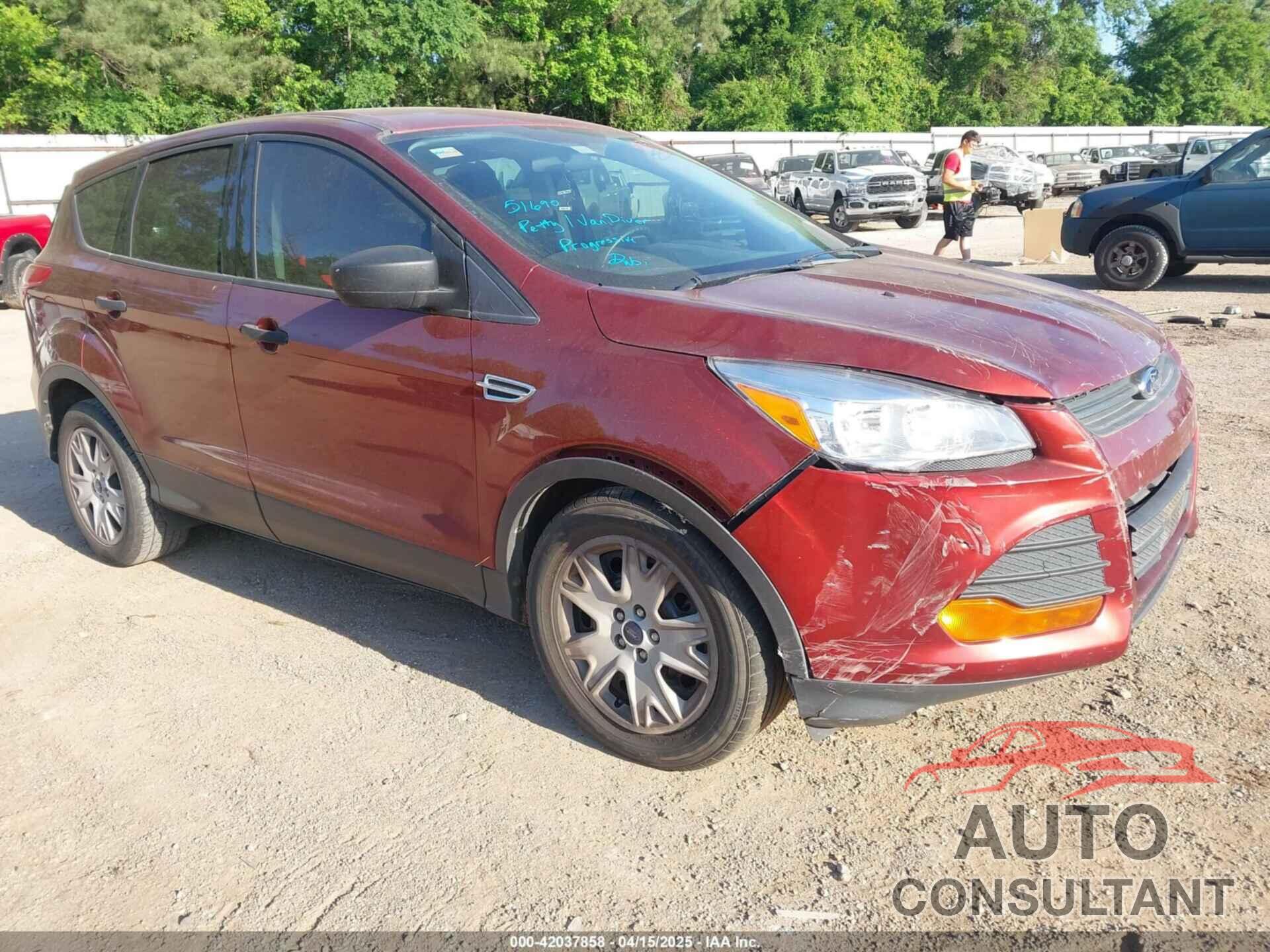 FORD ESCAPE 2016 - 1FMCU0F73GUA09294
