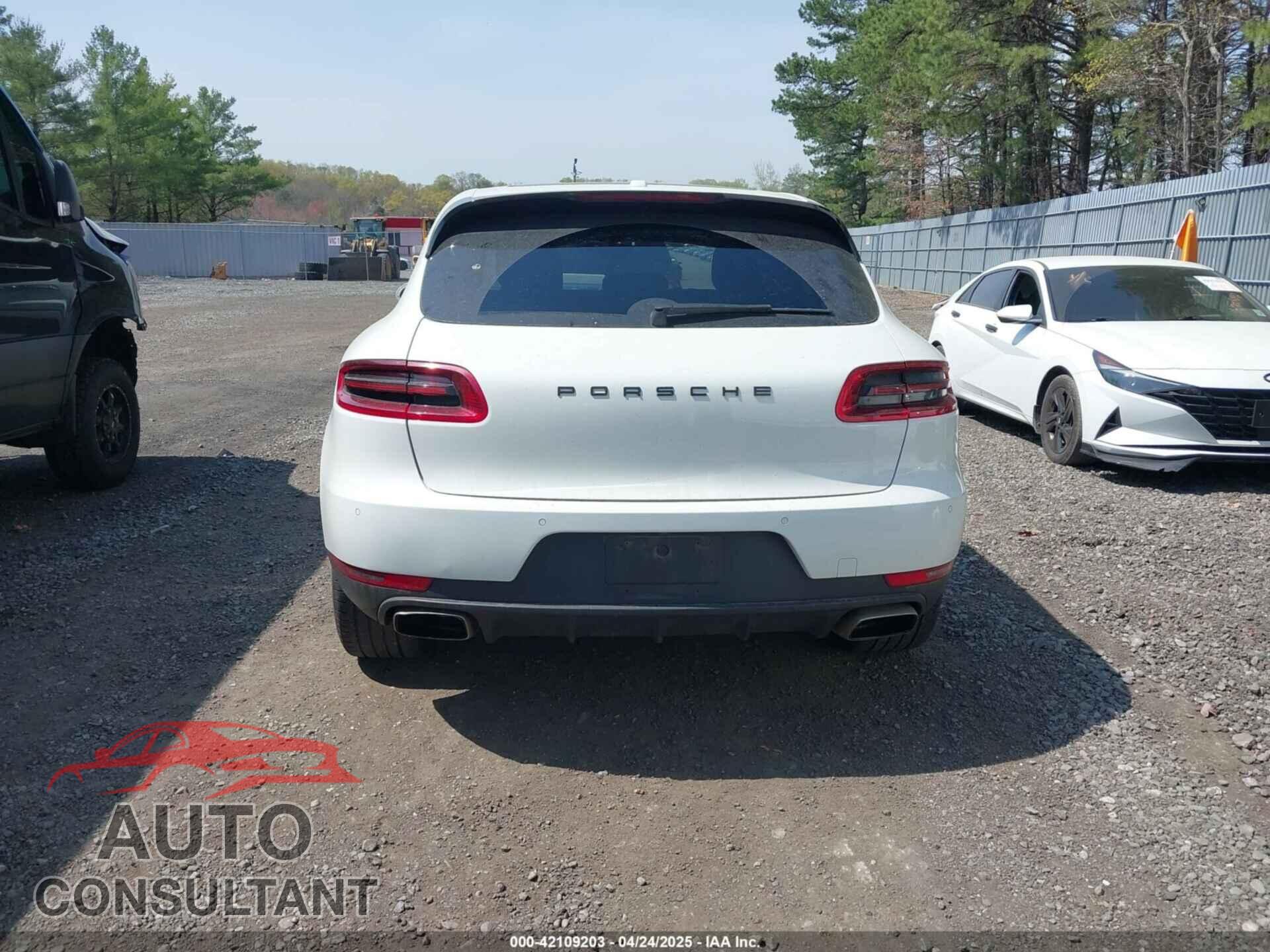 PORSCHE MACAN 2018 - WP1AA2A56JLB08189