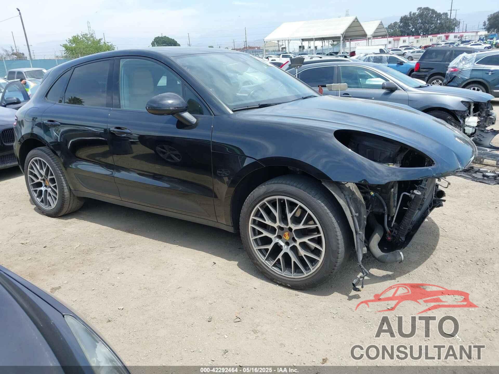 PORSCHE MACAN 2017 - WP1AA2A59HLB04714