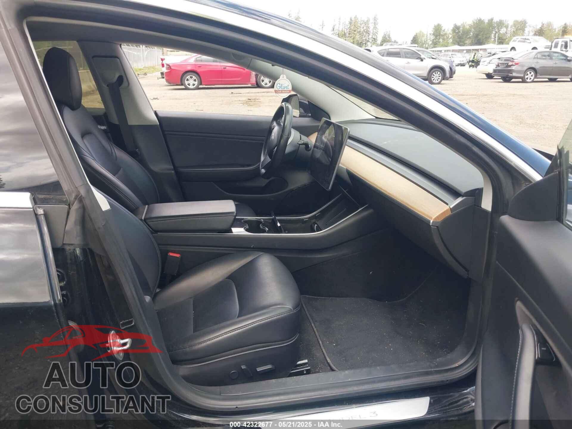 TESLA MODEL 3 2018 - 5YJ3E1EA8JF020733