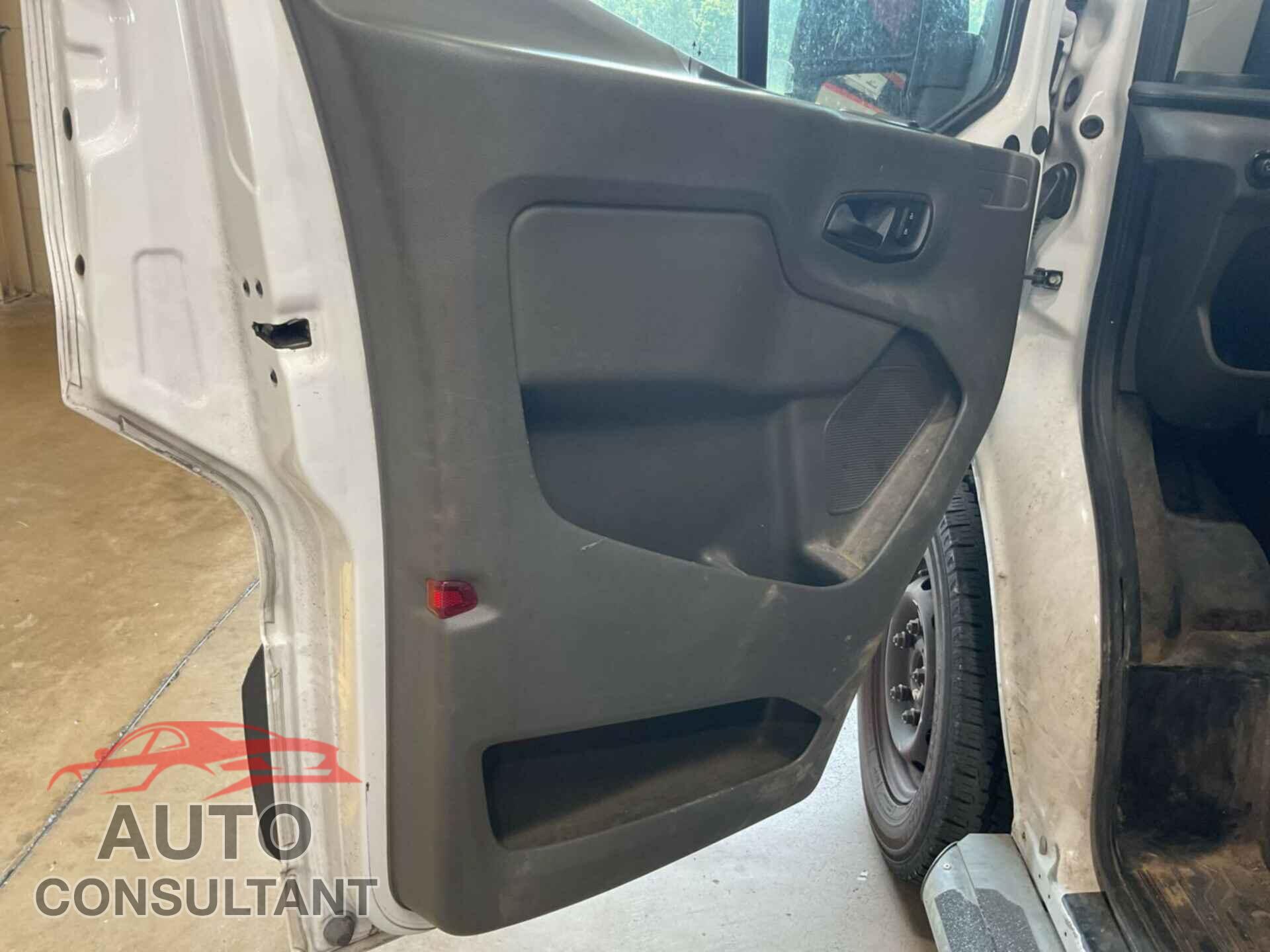 FORD TRANSIT 2020 - 1FTBR1Y89LKA77943