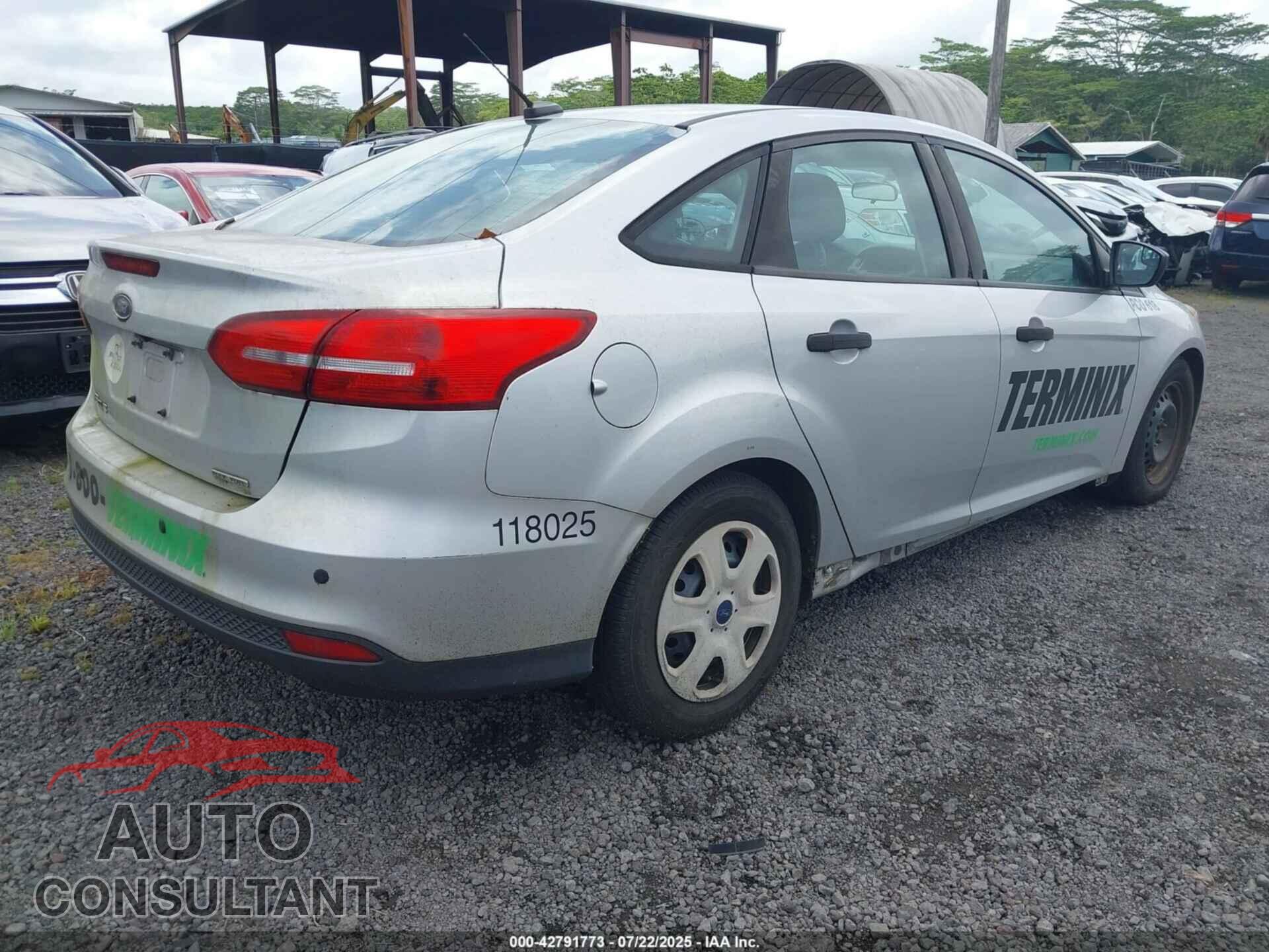 FORD FOCUS 2016 - 1FADP3E23GL322395