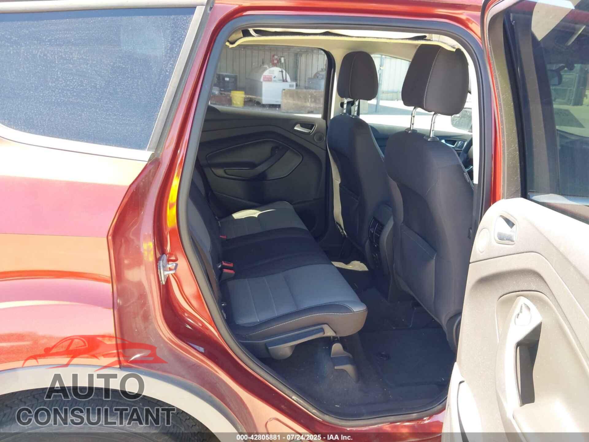 FORD ESCAPE 2014 - 1FMCU0GX4EUB08069