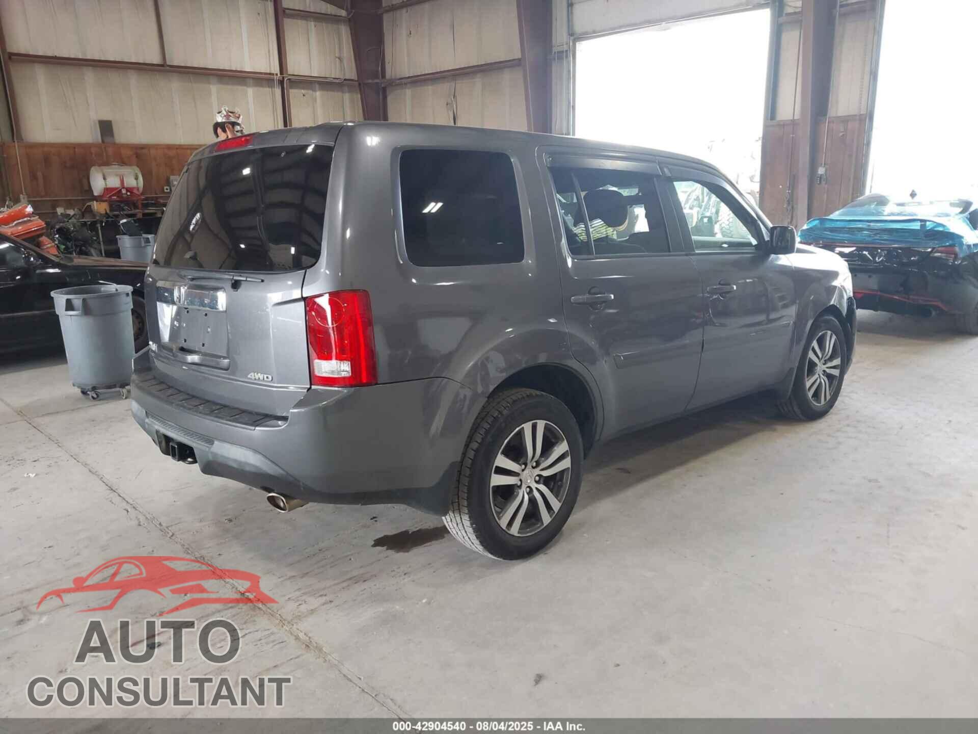 HONDA PILOT 2015 - 5FNYF4H46FB033739