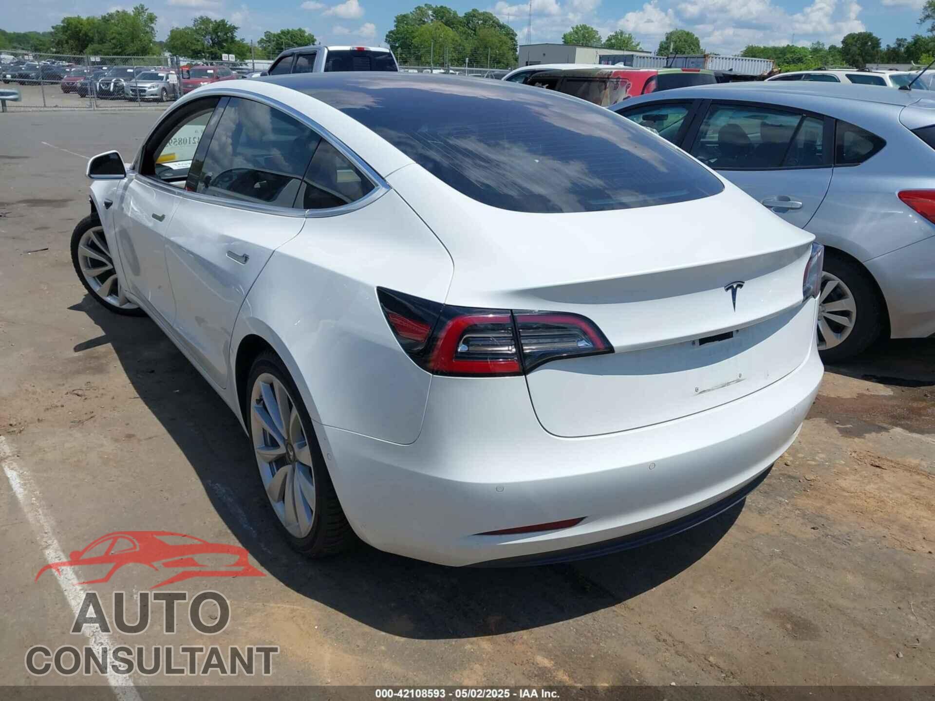 TESLA MODEL 3 2018 - 5YJ3E1EAXJF052597