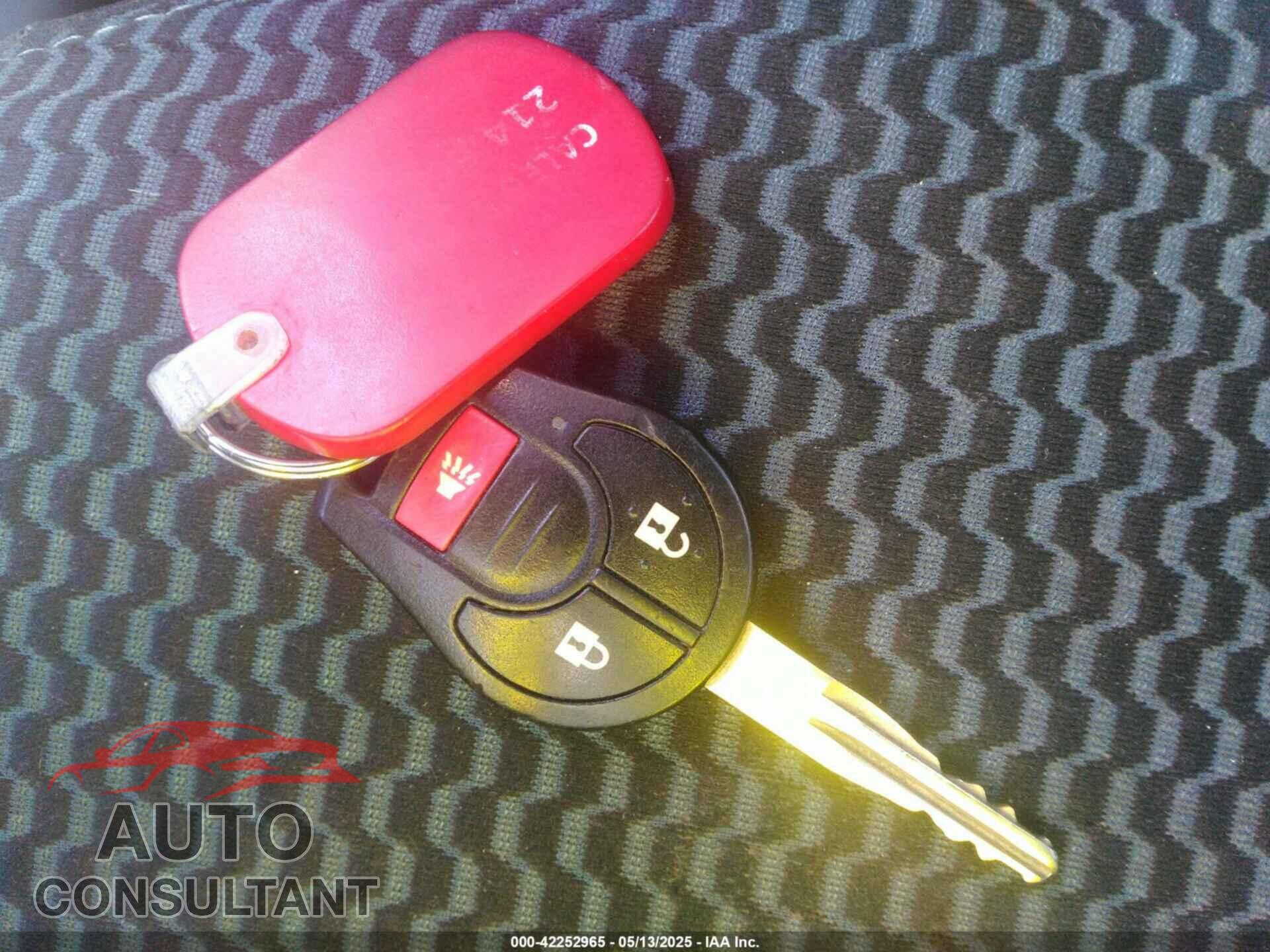 NISSAN VERSA NOTE 2014 - 3N1CE2CP7EL372984