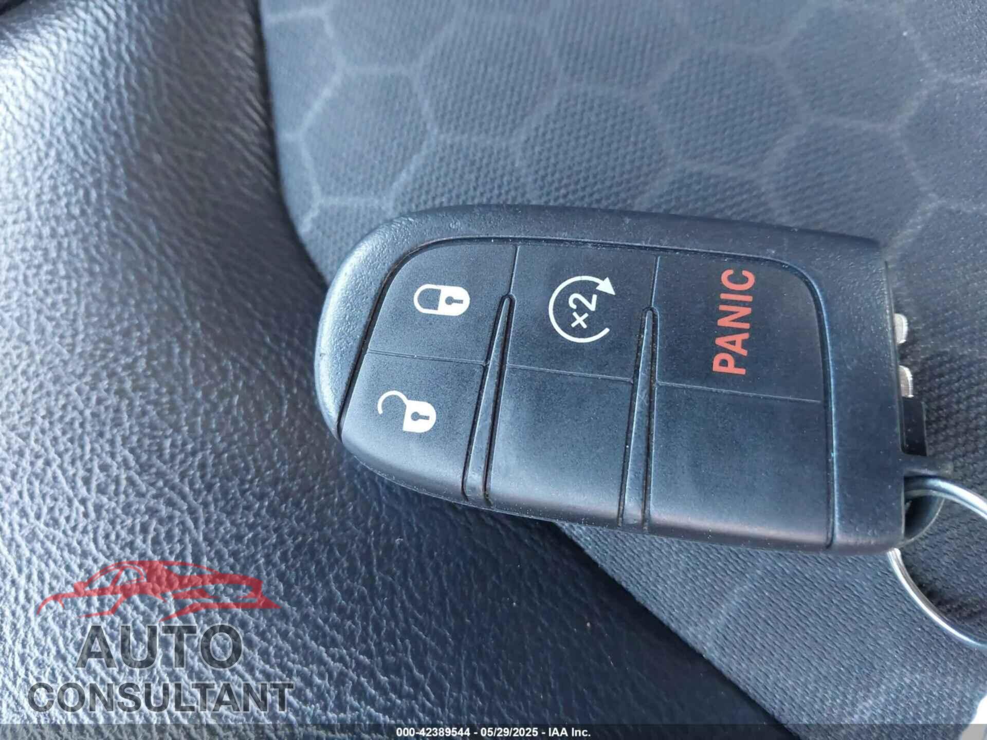 JEEP COMPASS 2018 - 3C4NJDBB3JT254458