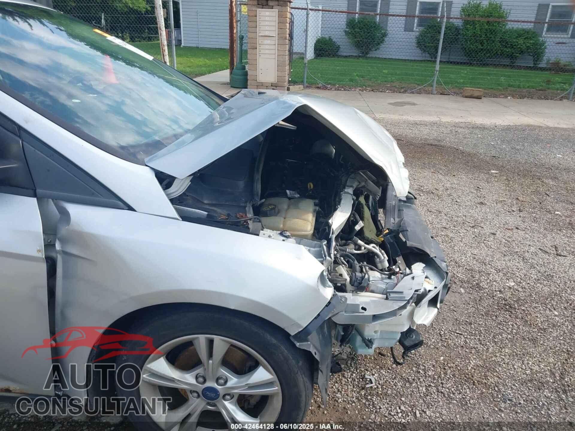 FORD FOCUS 2014 - 1FADP3F20EL323094