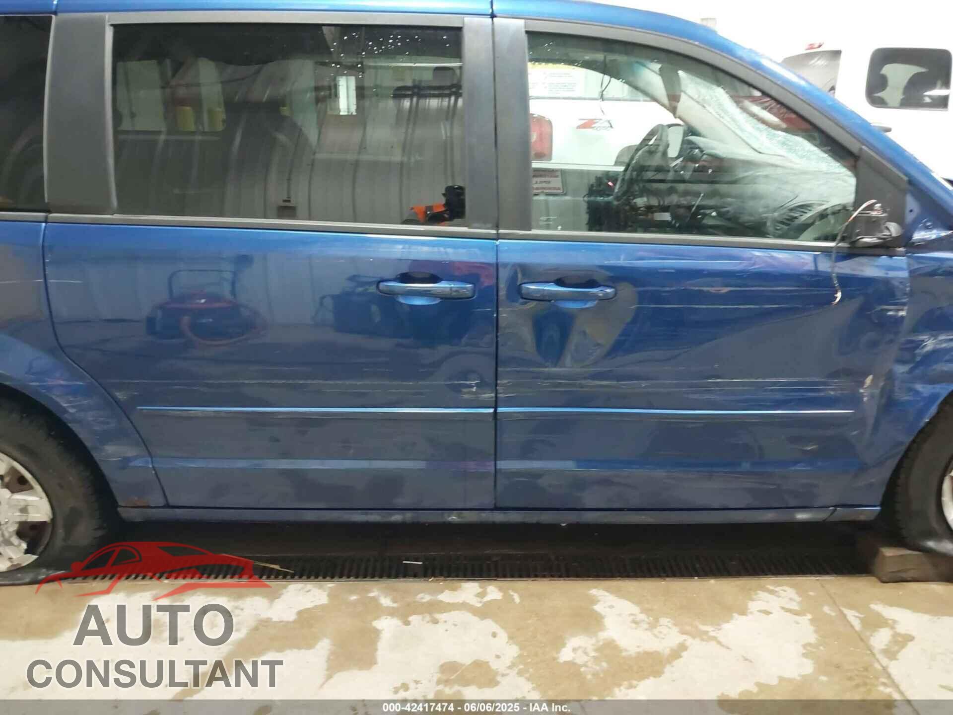 DODGE GRAND CARAVAN 2011 - 2D4RN4DG4BR685638